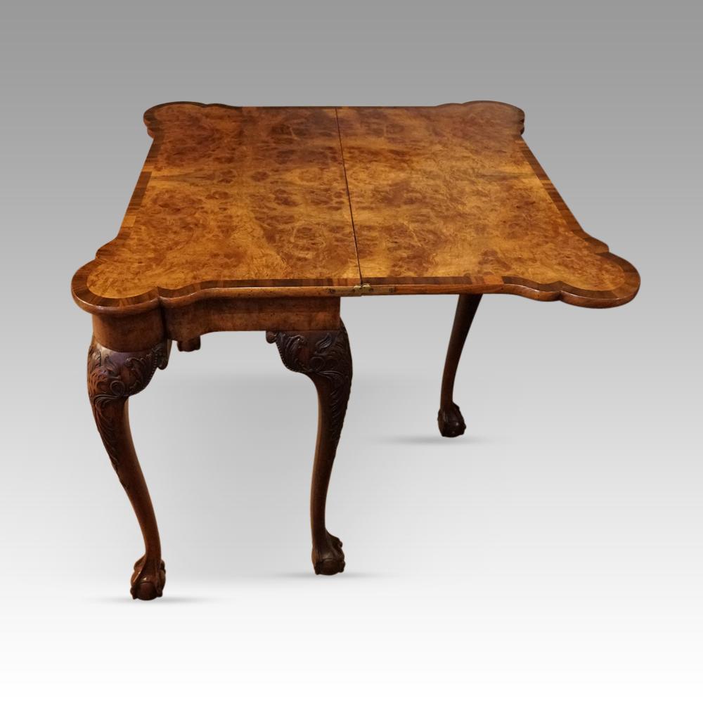 George I style walnut tea table For Sale 1