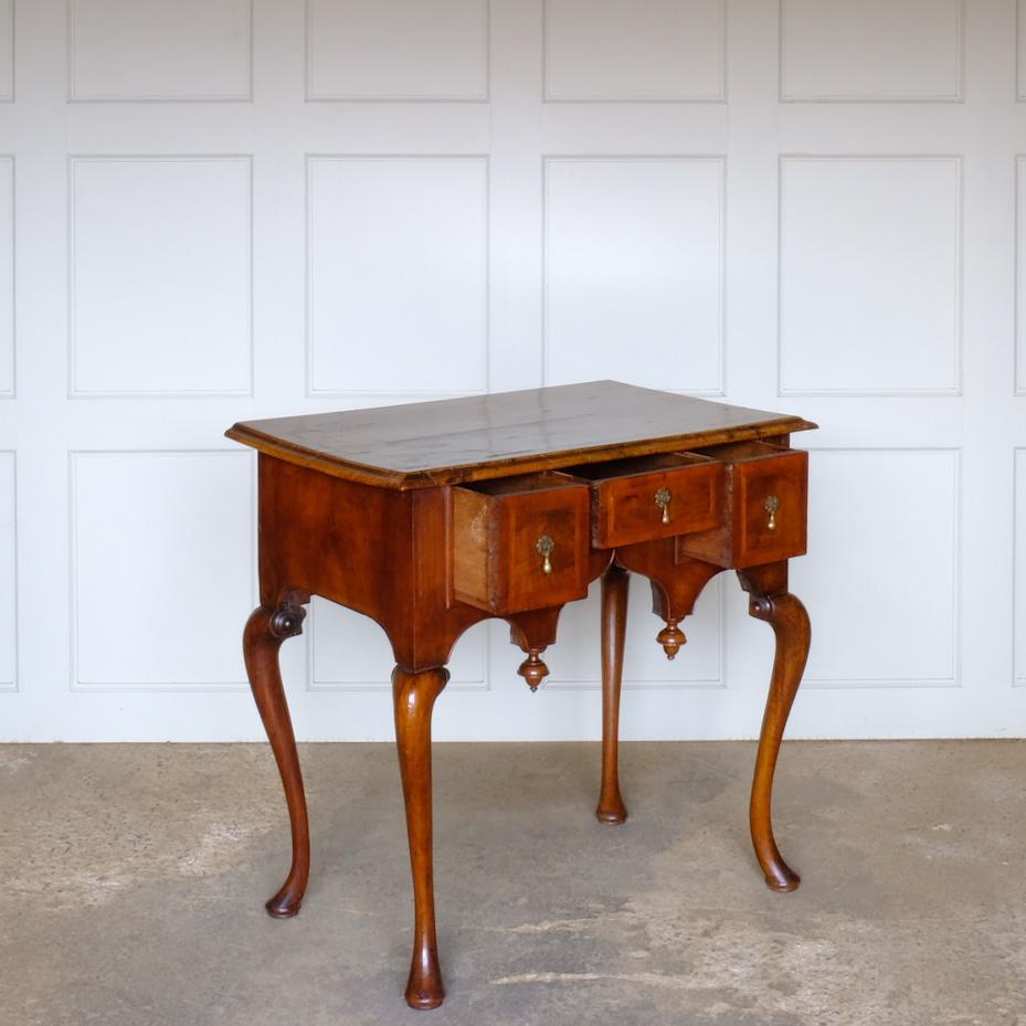 British George I Walnut And Feather Banded Side Table For Sale