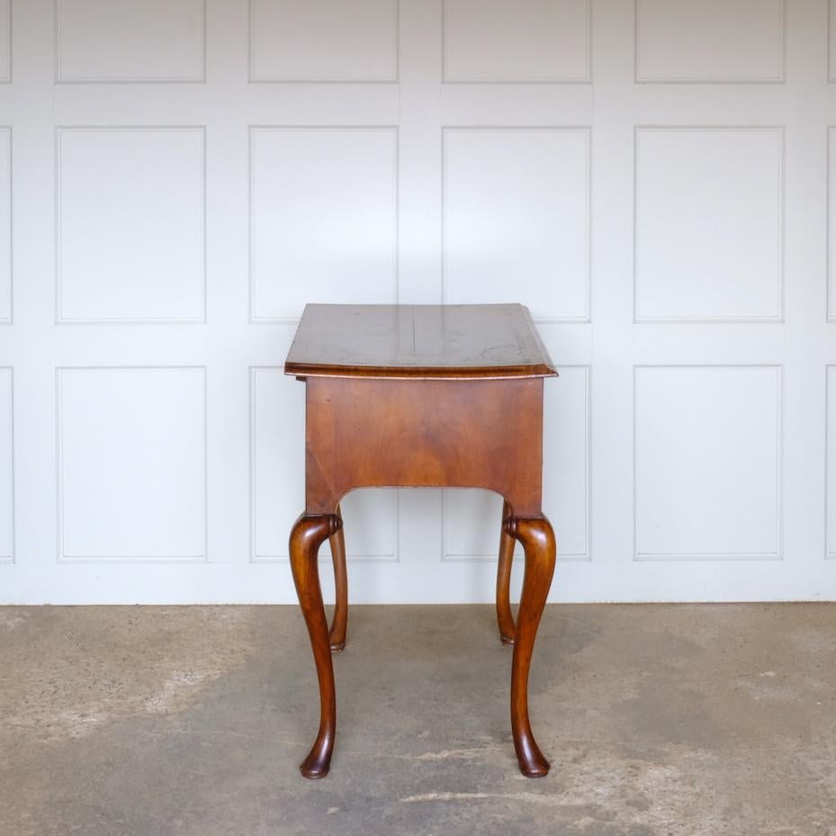 18th Century George I Walnut And Feather Banded Side Table For Sale