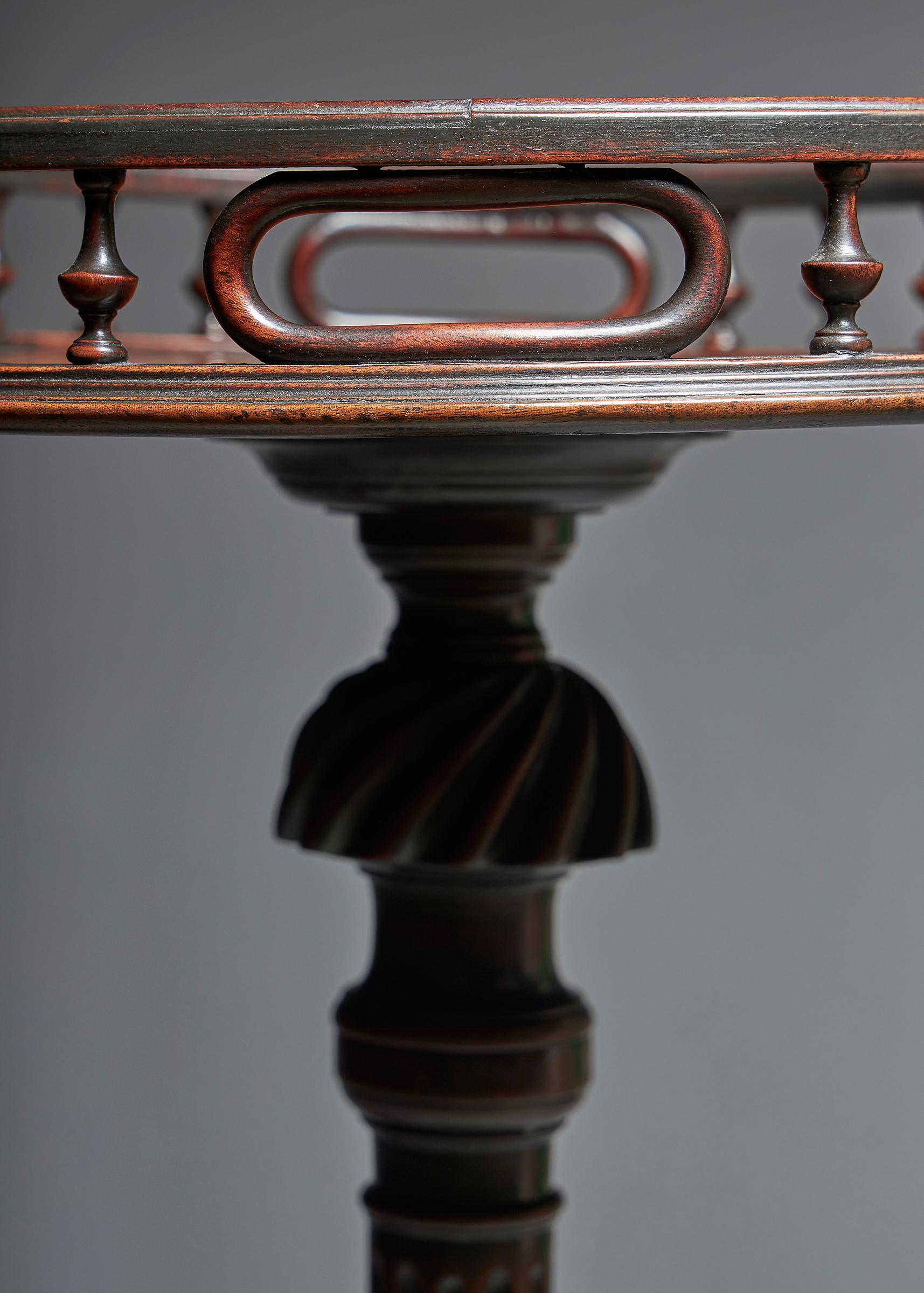 George II 18th Century Mahogany Torchiere For Sale 4