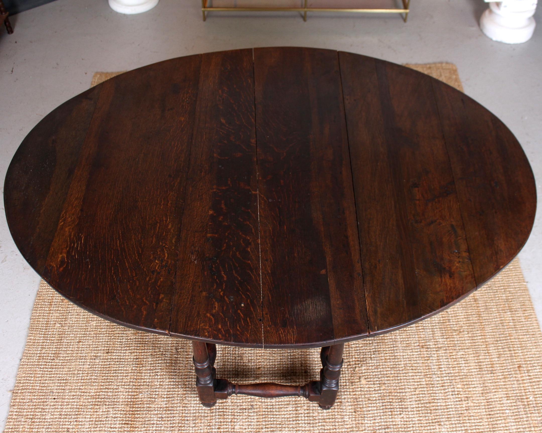 George II 18th Century Oak Gateleg Dining Table English For Sale 8