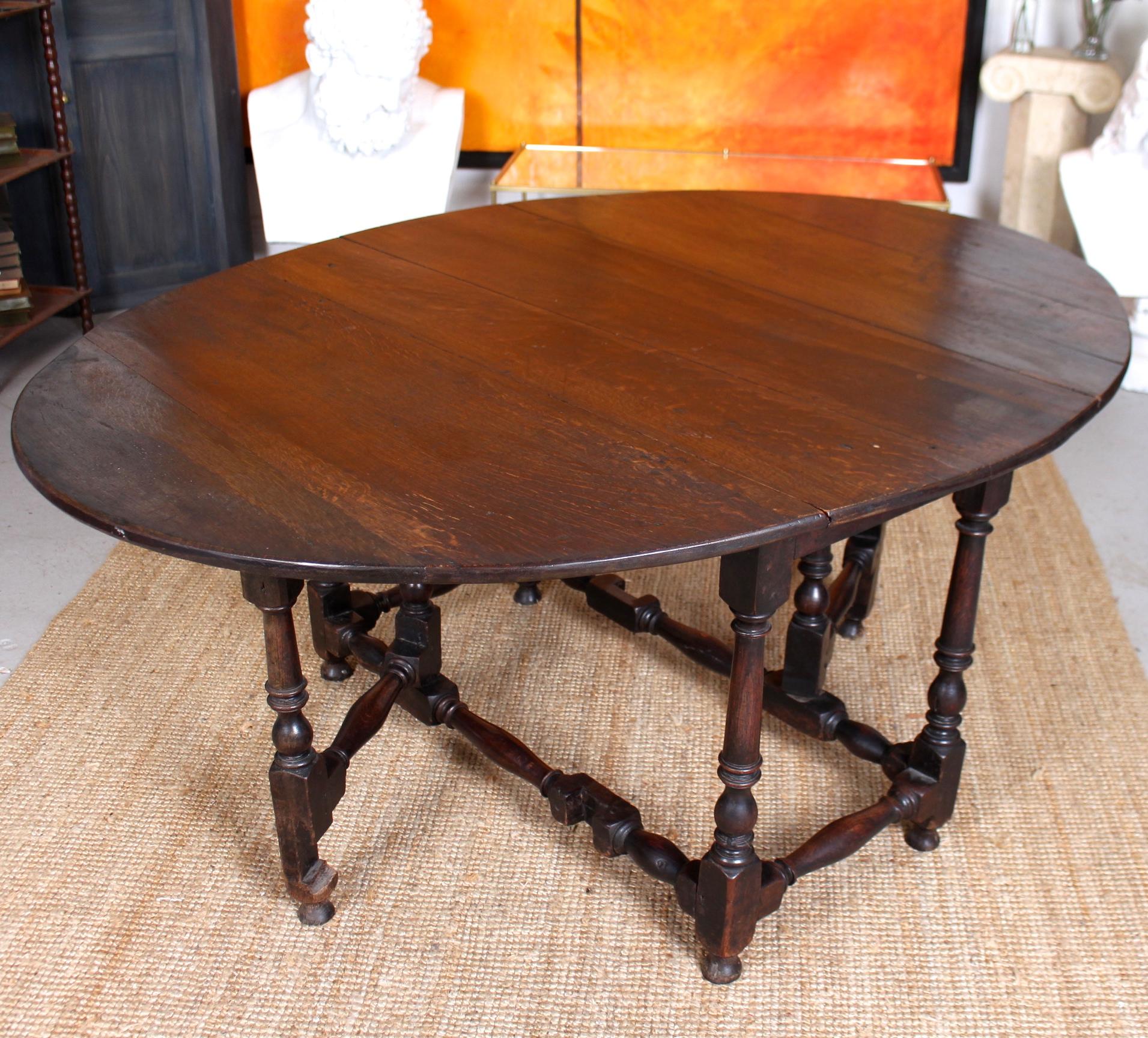 18th Century and Earlier George II 18th Century Oak Gateleg Dining Table English For Sale