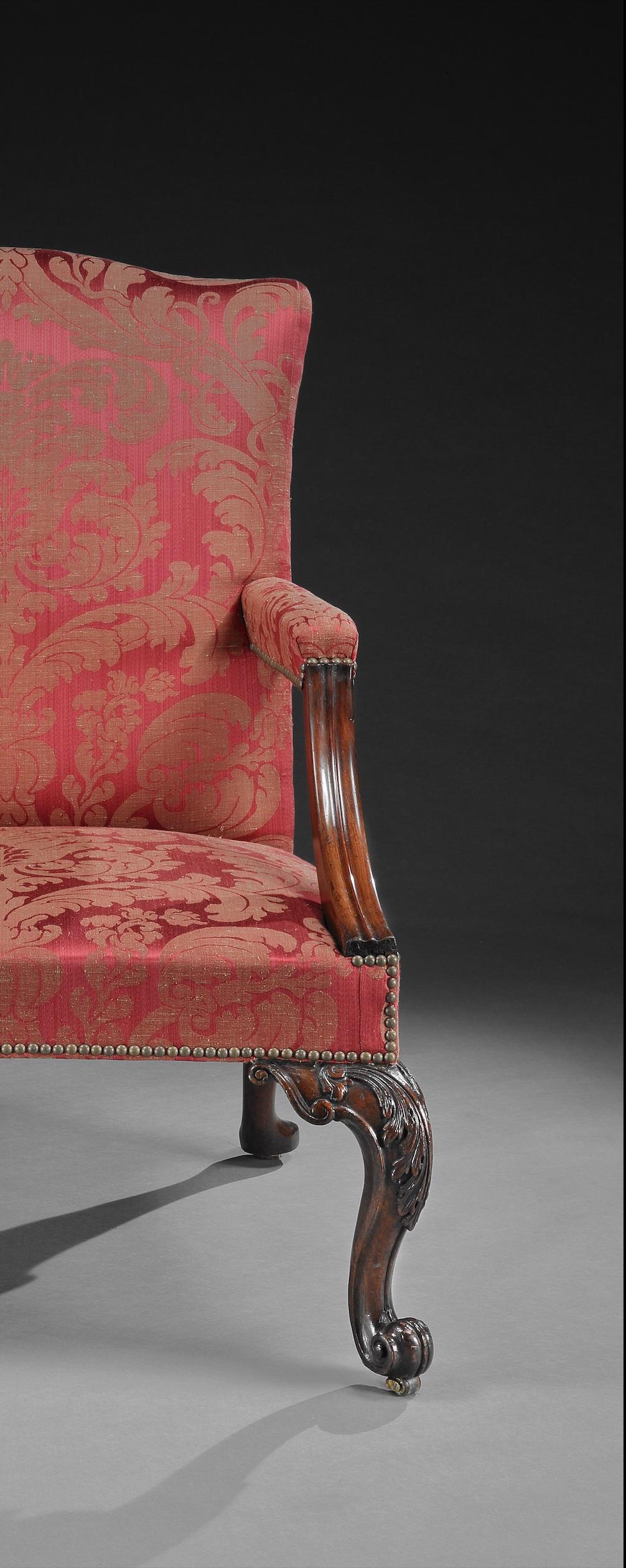 George II Antique Walnut Library Armchair In Good Condition For Sale In London, GB