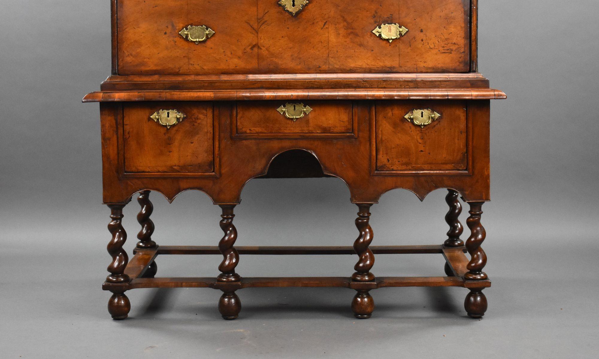 Cassapanca in radica di noce George II su cavalletto In condizioni buone in vendita a Chelmsford, Essex