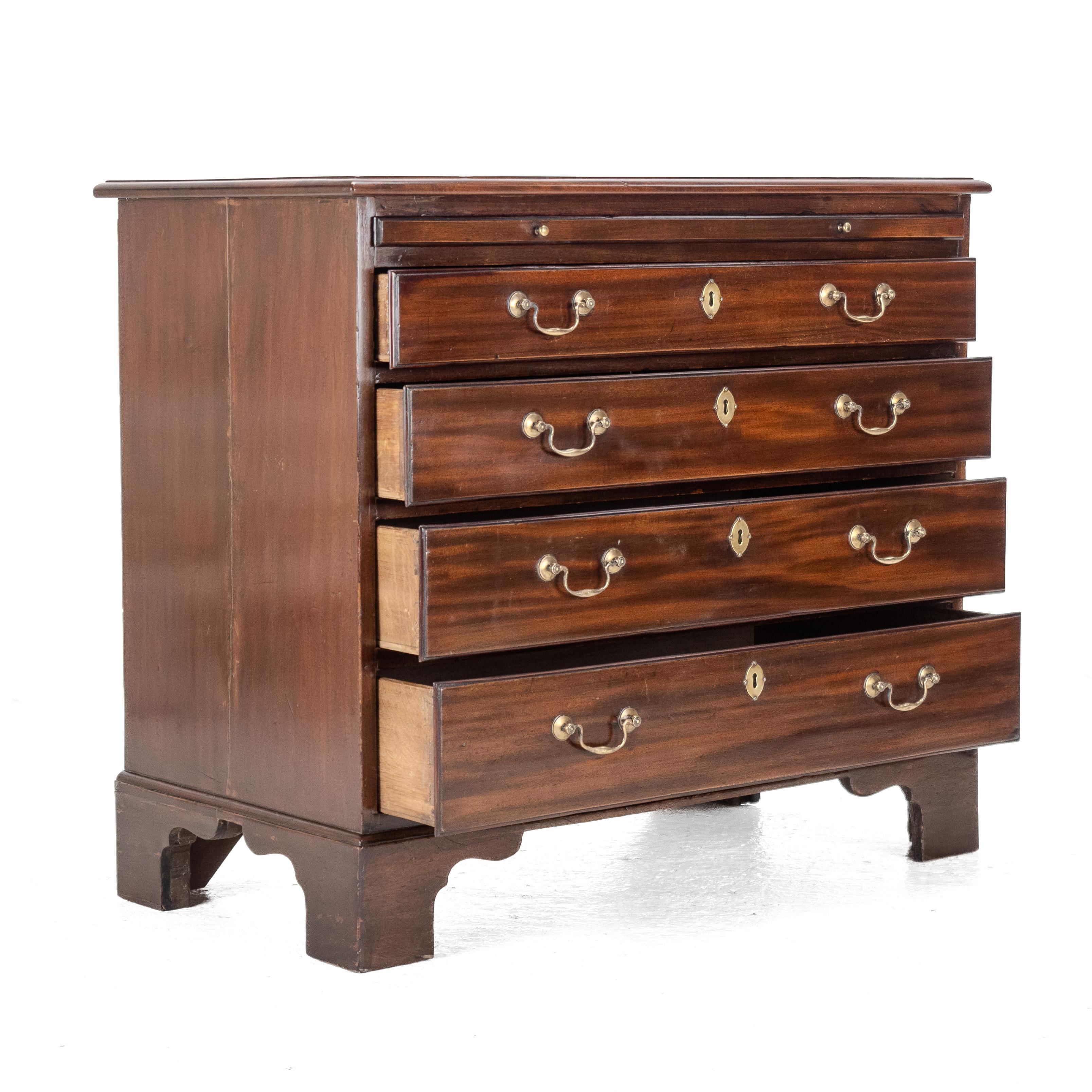 George II C18th Bachelors Mahogany Chest of Drawers Leather Brushing Slide c1750 For Sale 7