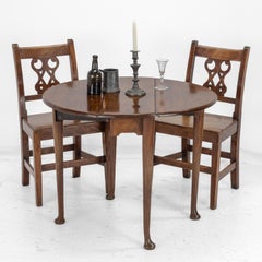 George II c.18th Mahogany Small Round Drop-Leaf Pad Foot Occasional Table