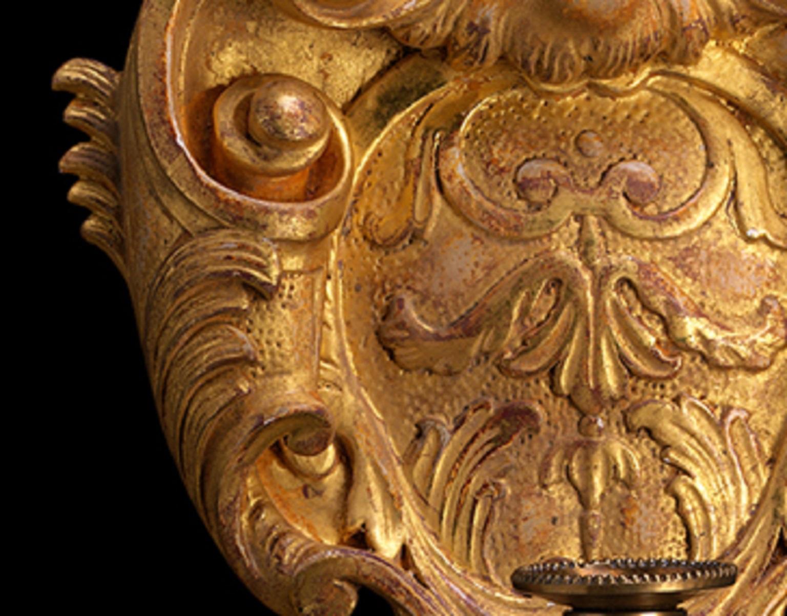 Aplique Cartucho Jorge II Tallado a mano en venta