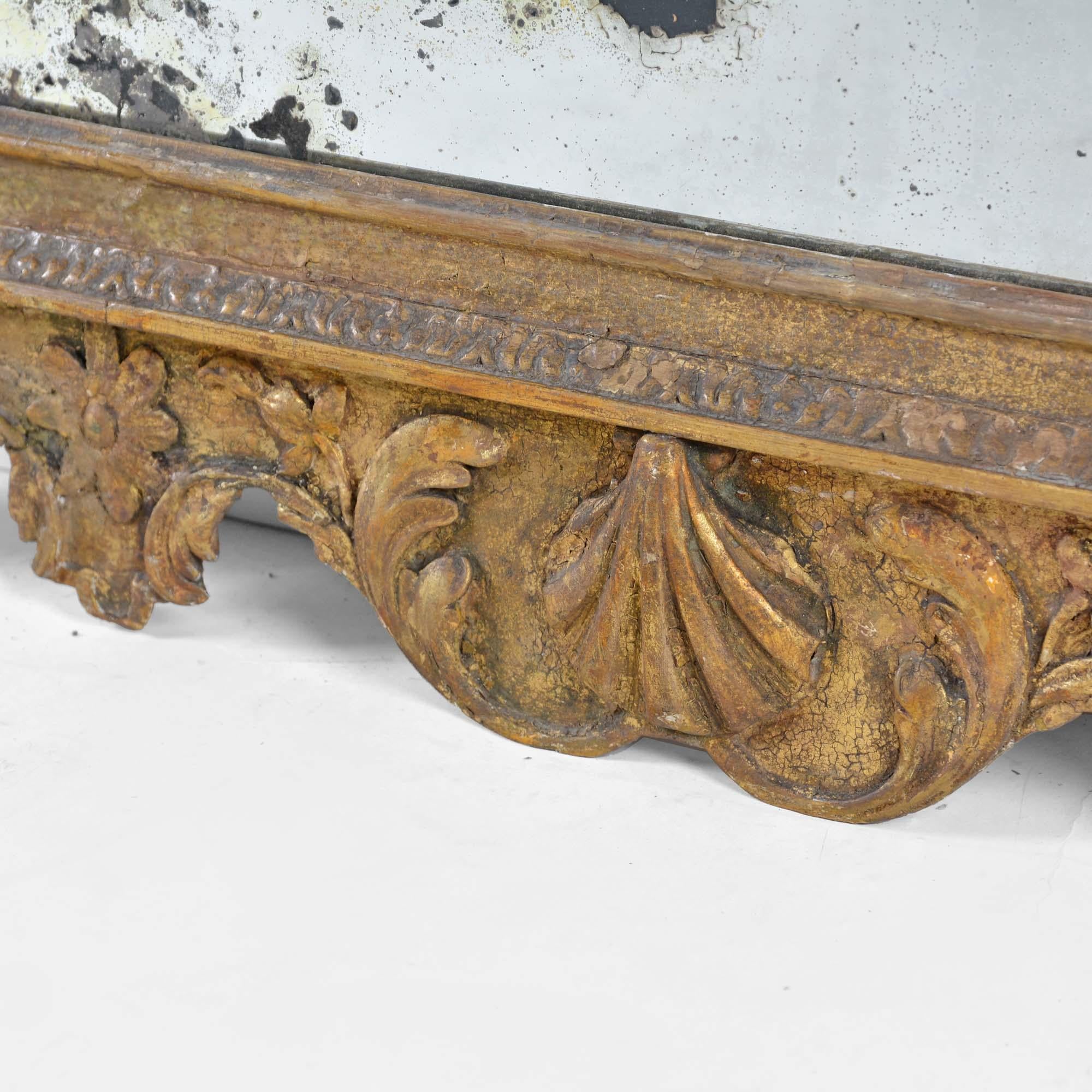 Miroir George II en bois sculpté et doré en vente 3