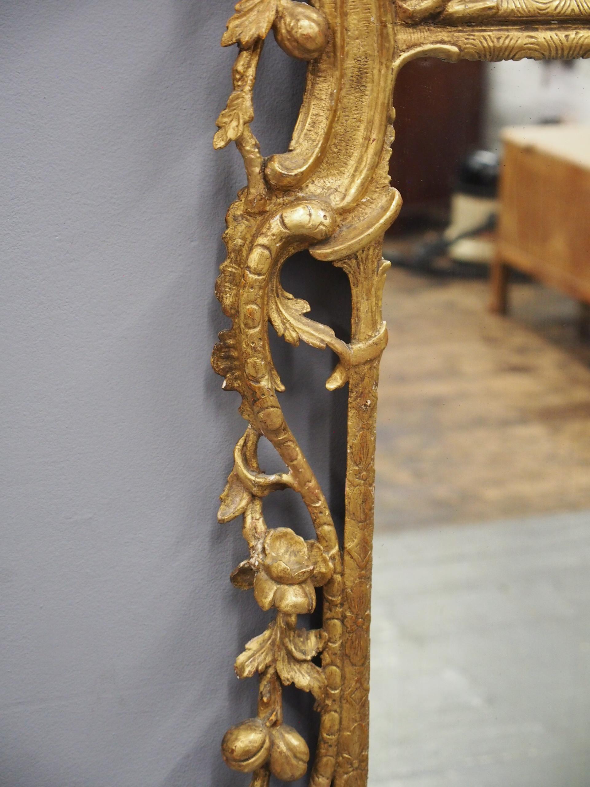 George II Carved Giltwood Mirror For Sale 3
