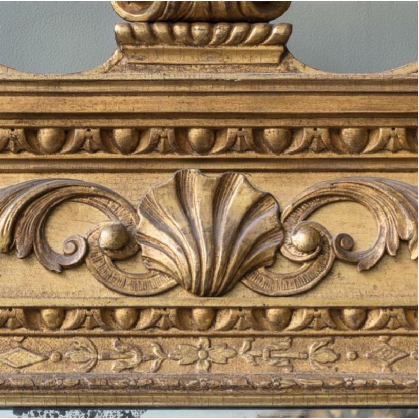 George II Carved Giltwood Overmantel Mirror In Good Condition For Sale In London, GB