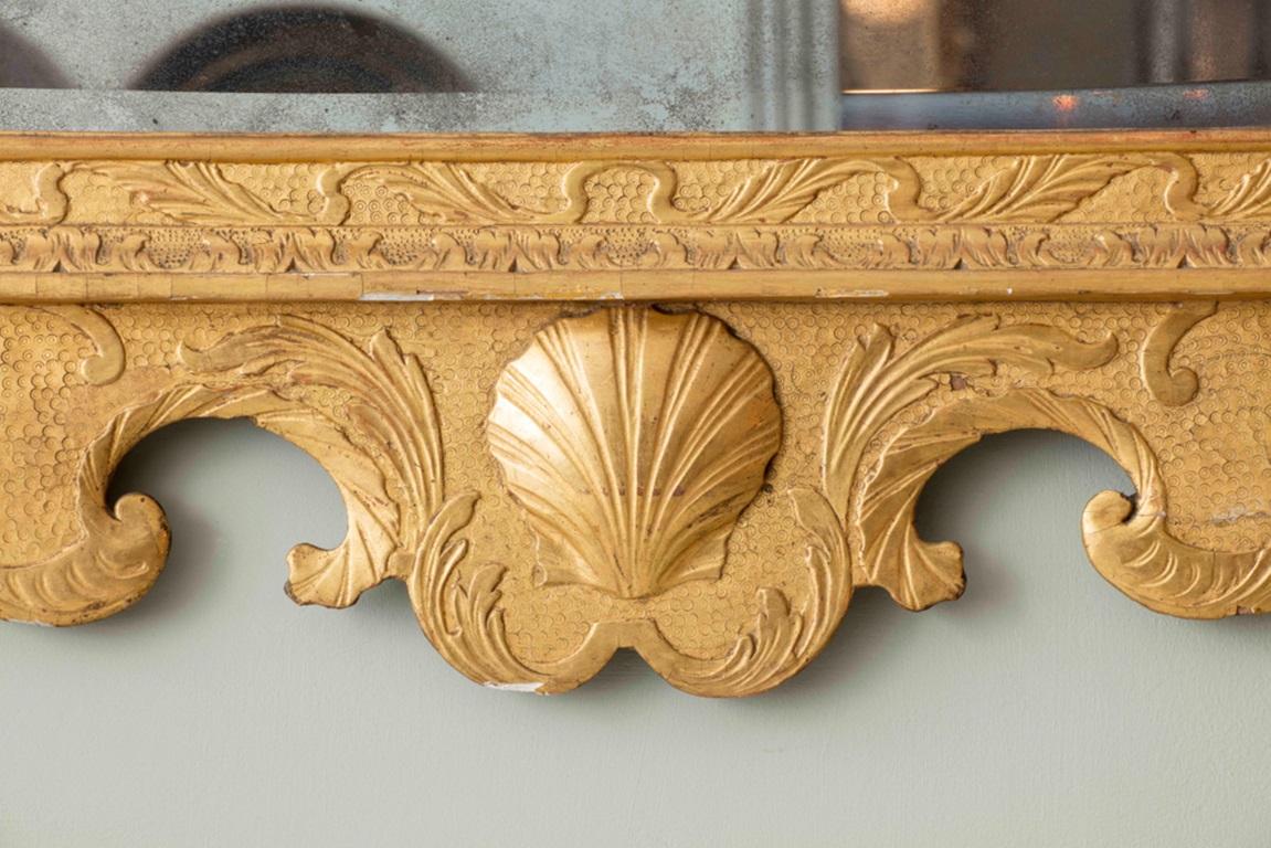 Miroir d'embarcadère George II en bois doré sculpté Bon état - En vente à London, GB