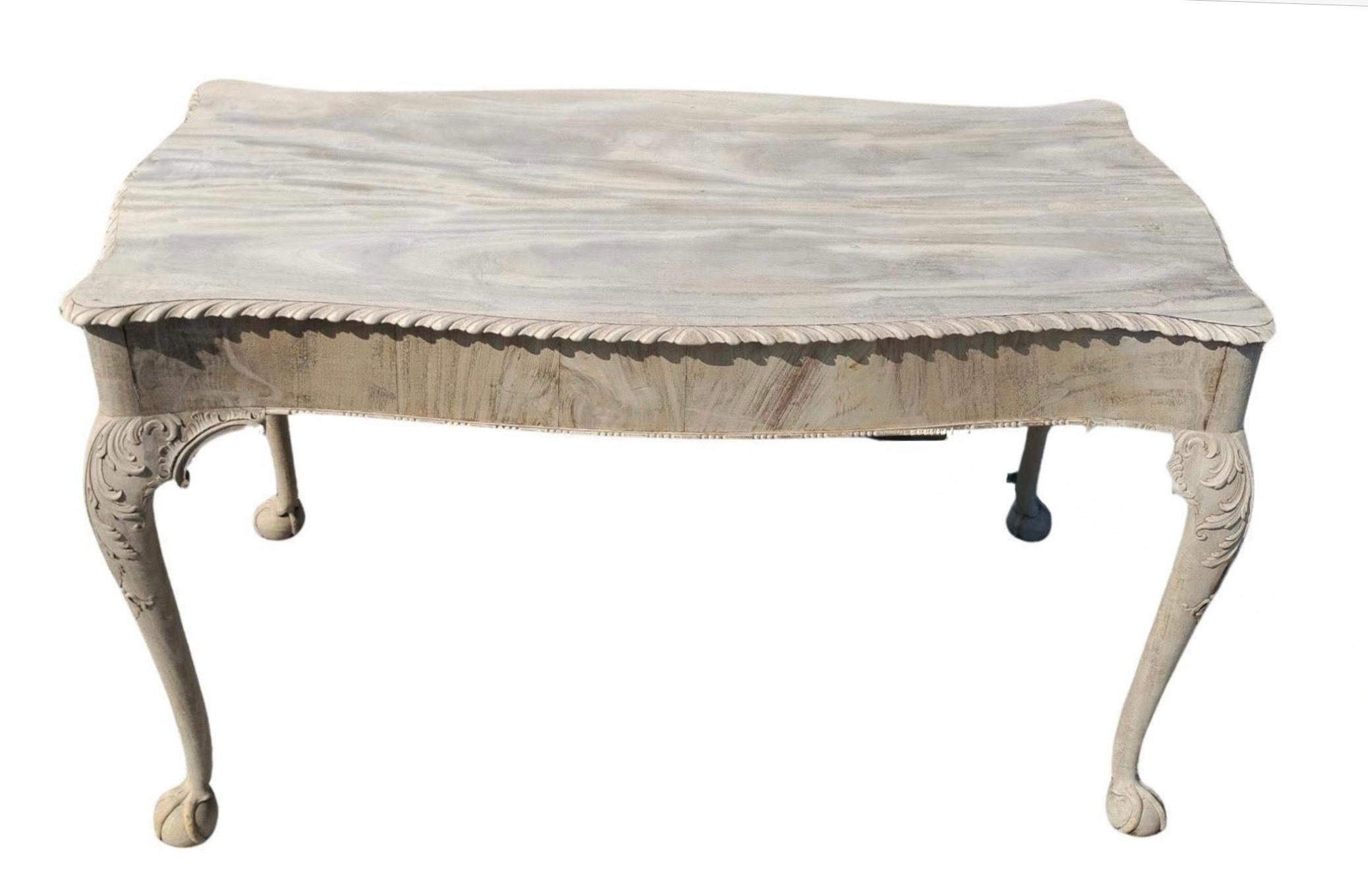 Acajou Table de bibliothèque George II en finition acajou blanchi en vente