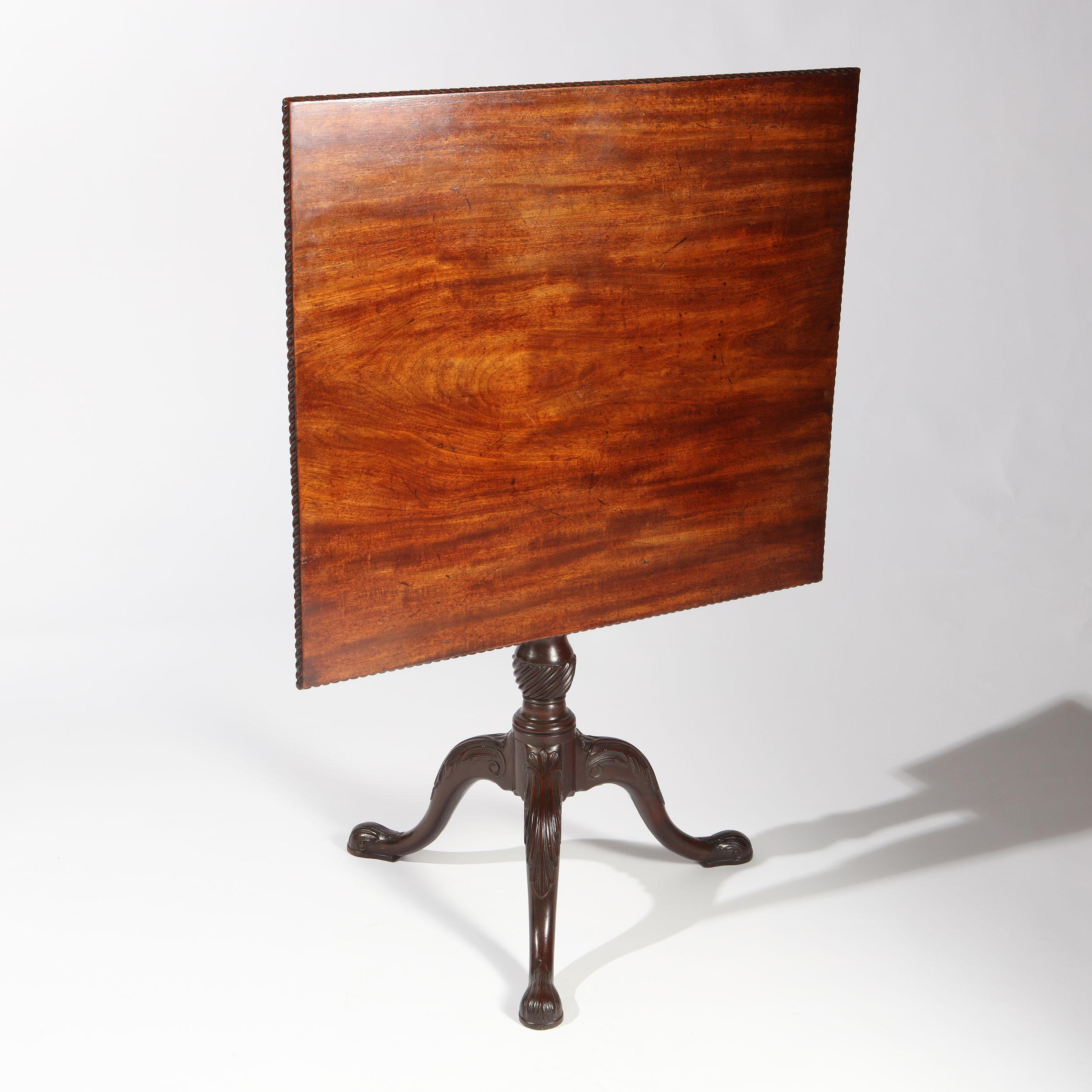 18th Century George II Chippendale Mahogany Tripod Table For Sale