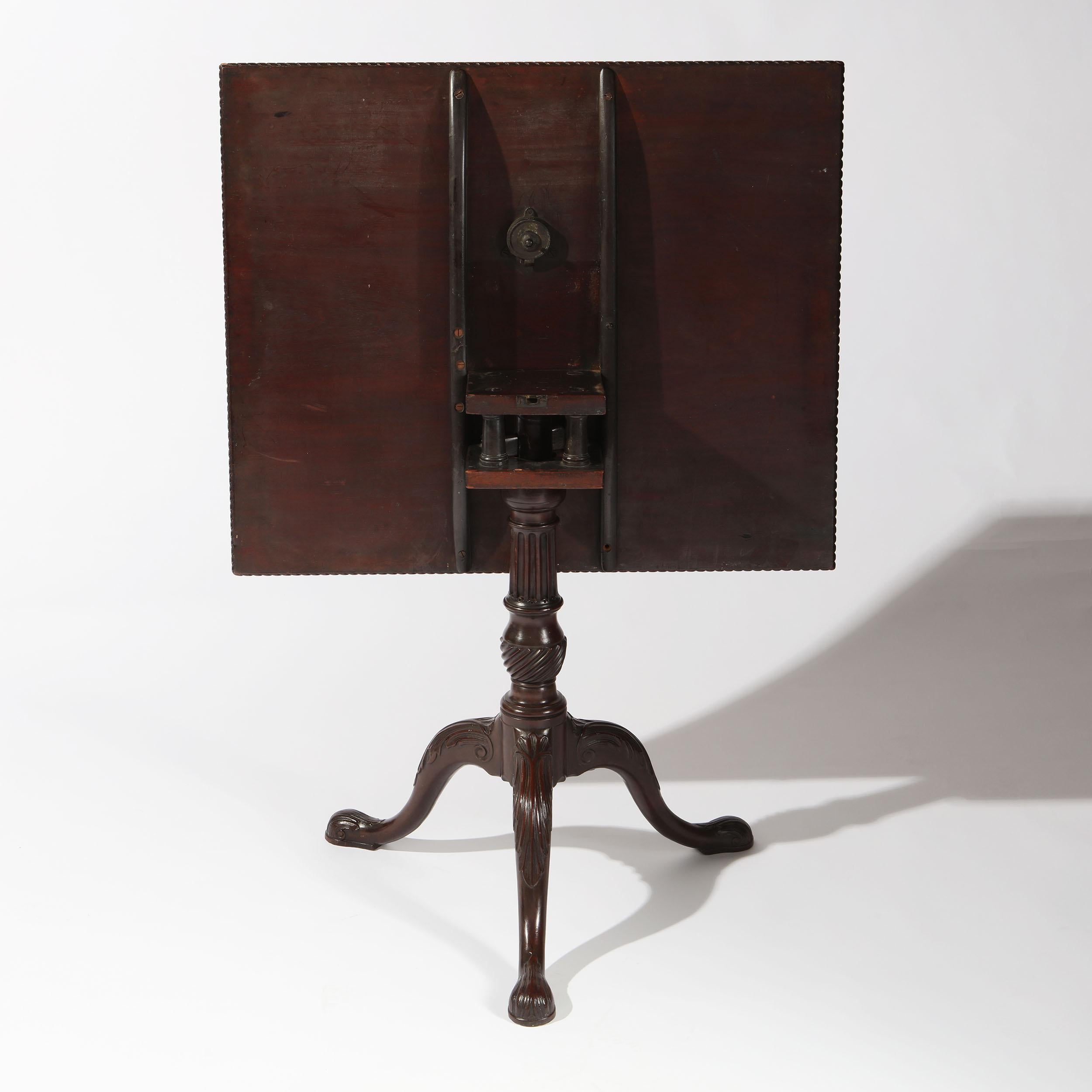 Chippendale-Mahagoni-Dreibein-Tisch, George II. im Angebot 4