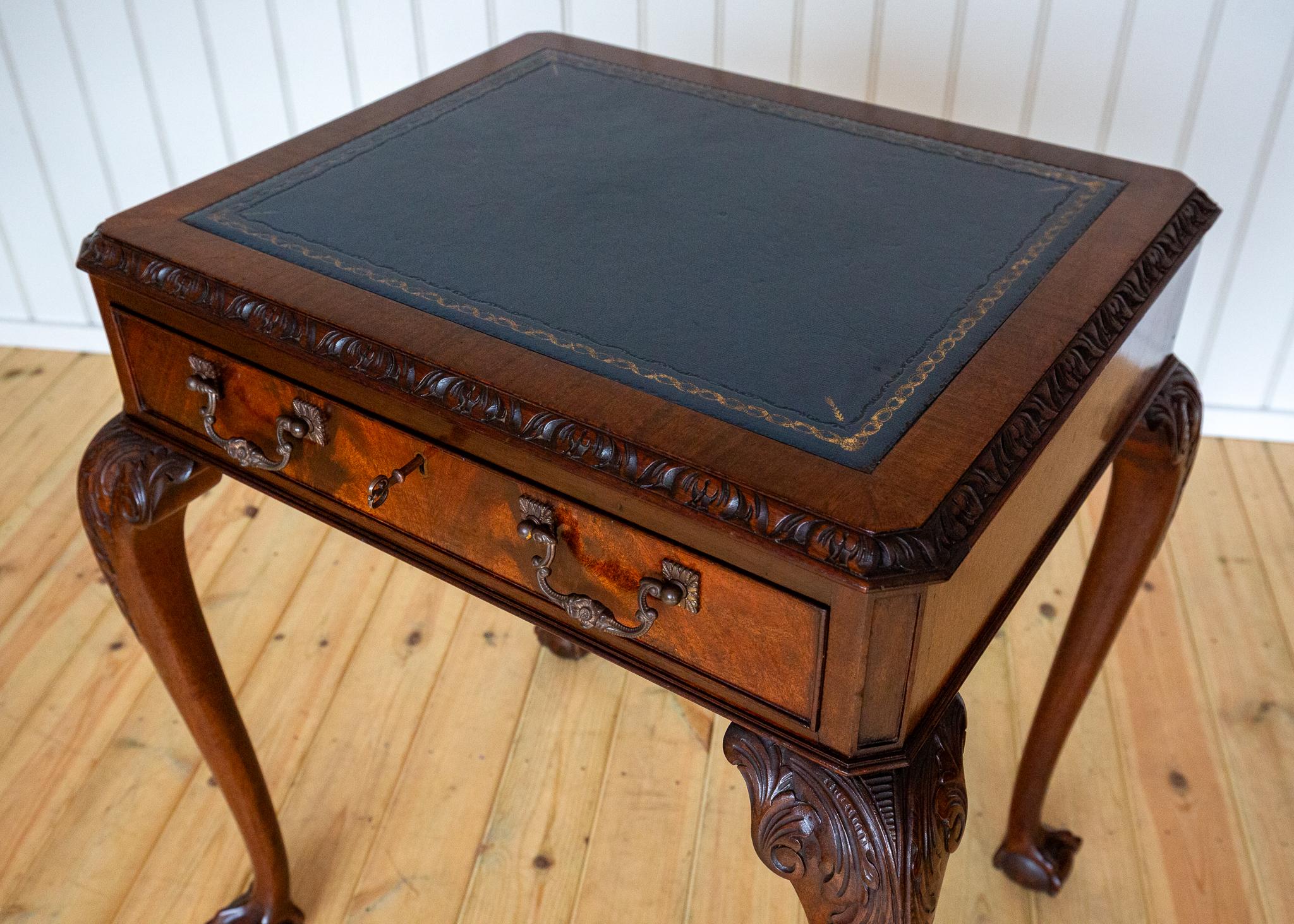 George II Chippendale Style Desk Mahogany Leather Top Antique Console Side Table in vendita 2