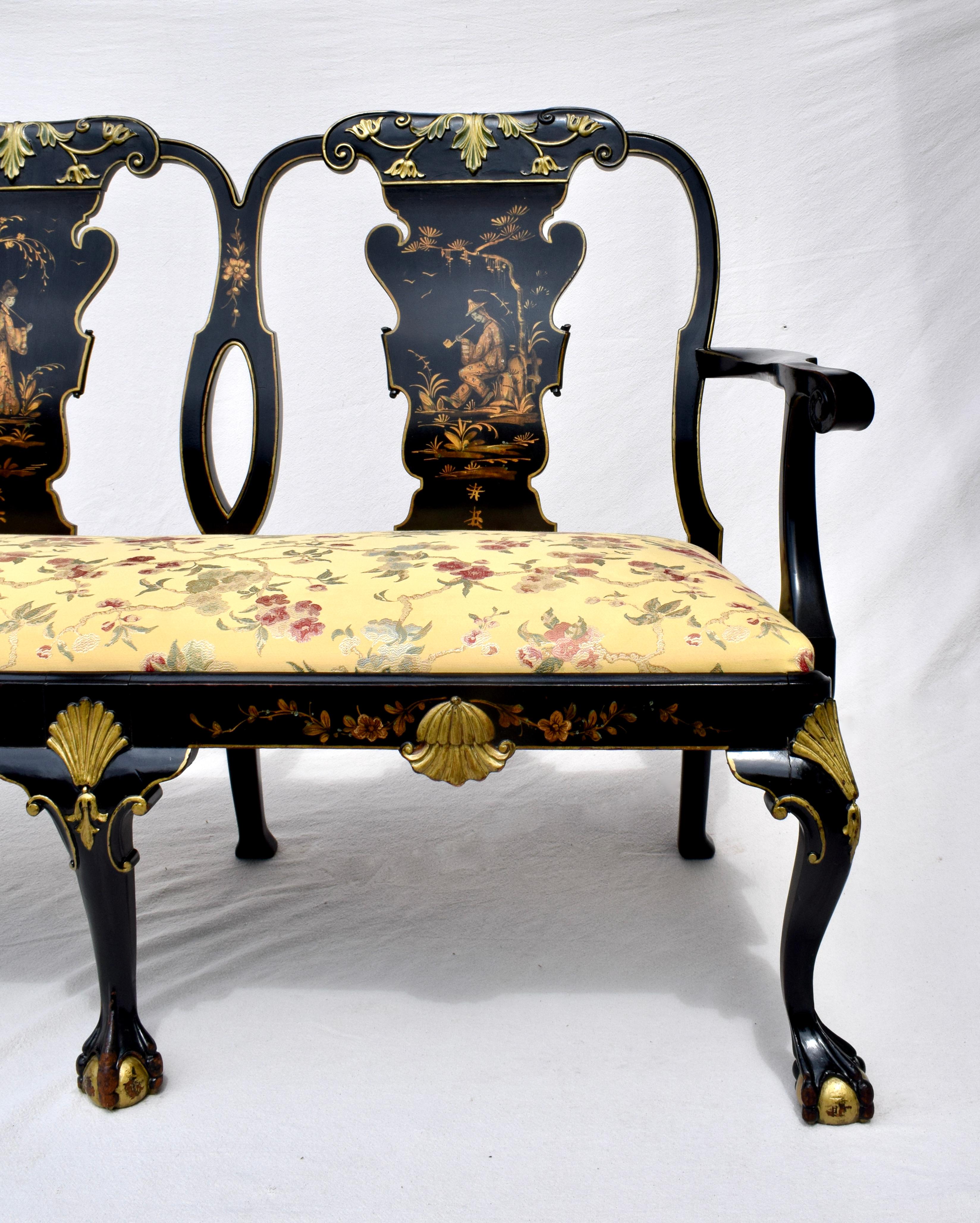 George II Chippendale Style Japanned Settee In Good Condition In Southampton, NJ