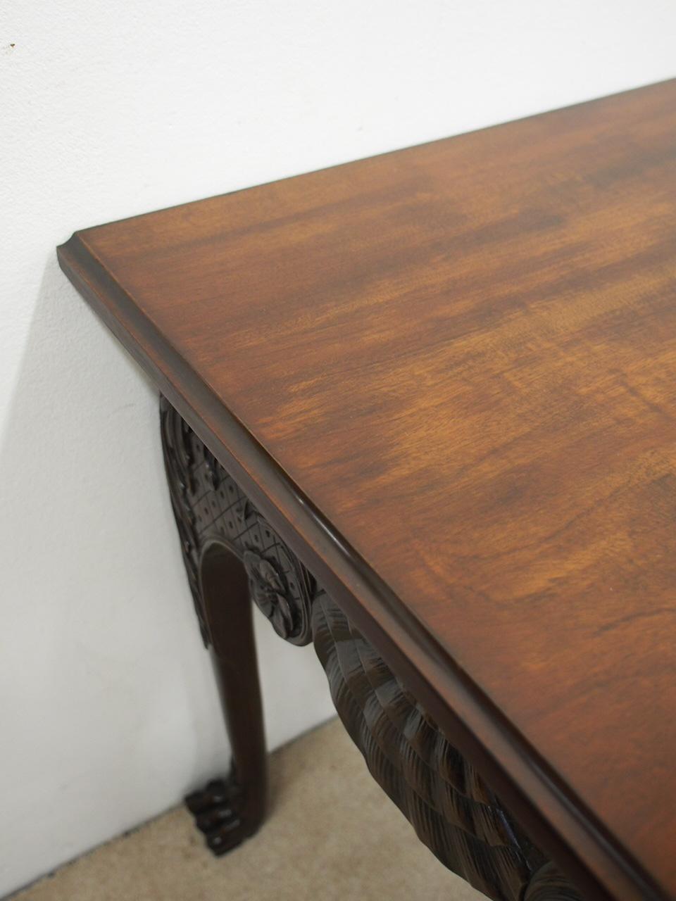 19th Century George II Chippendale Style Mahogany Hall Table For Sale