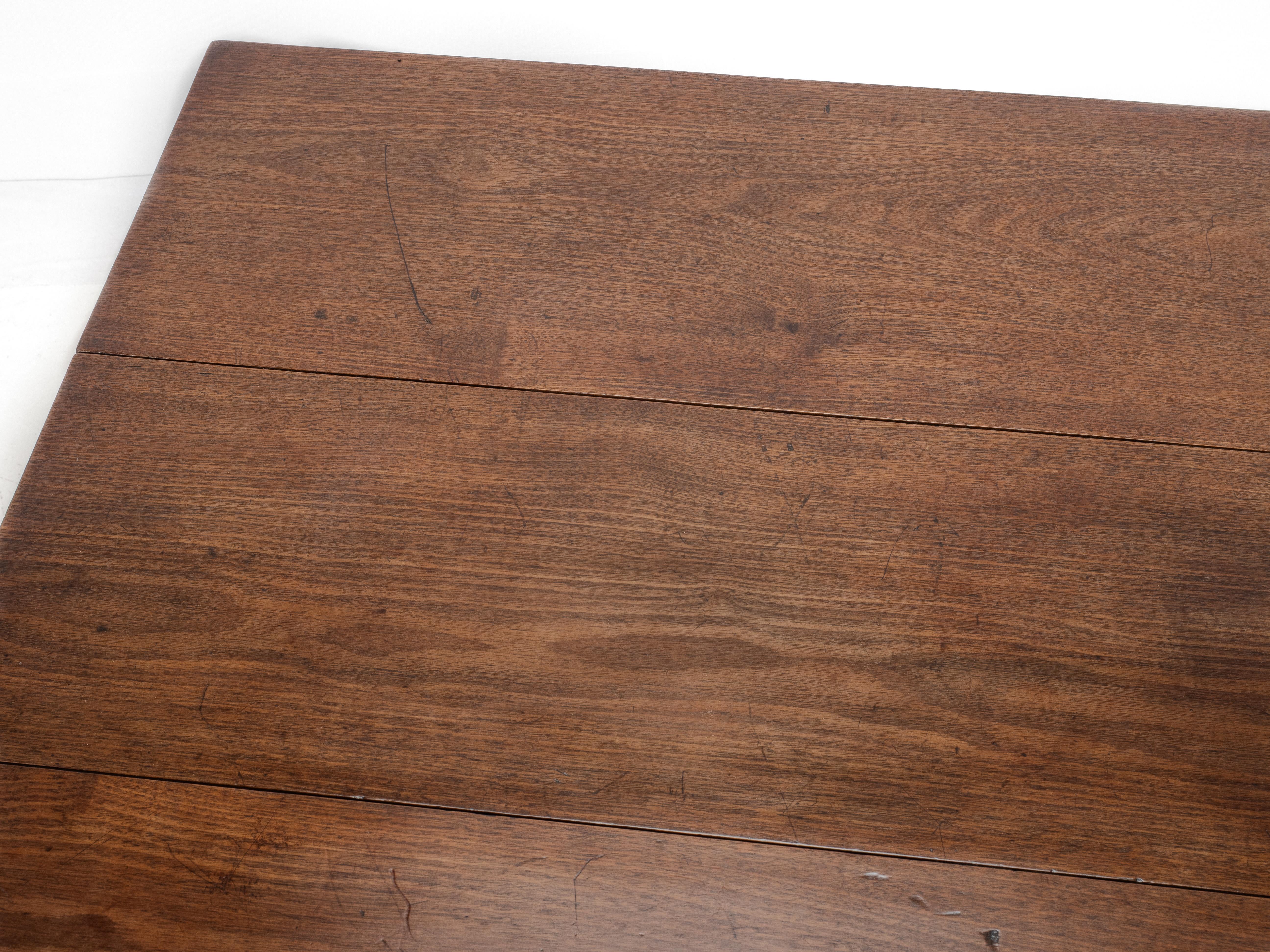 Mesa de Comedor de Caoba Jorge II con Pequeña Hoja Caída y Pie Acolchado c1740 (Georgian Side) en venta 5