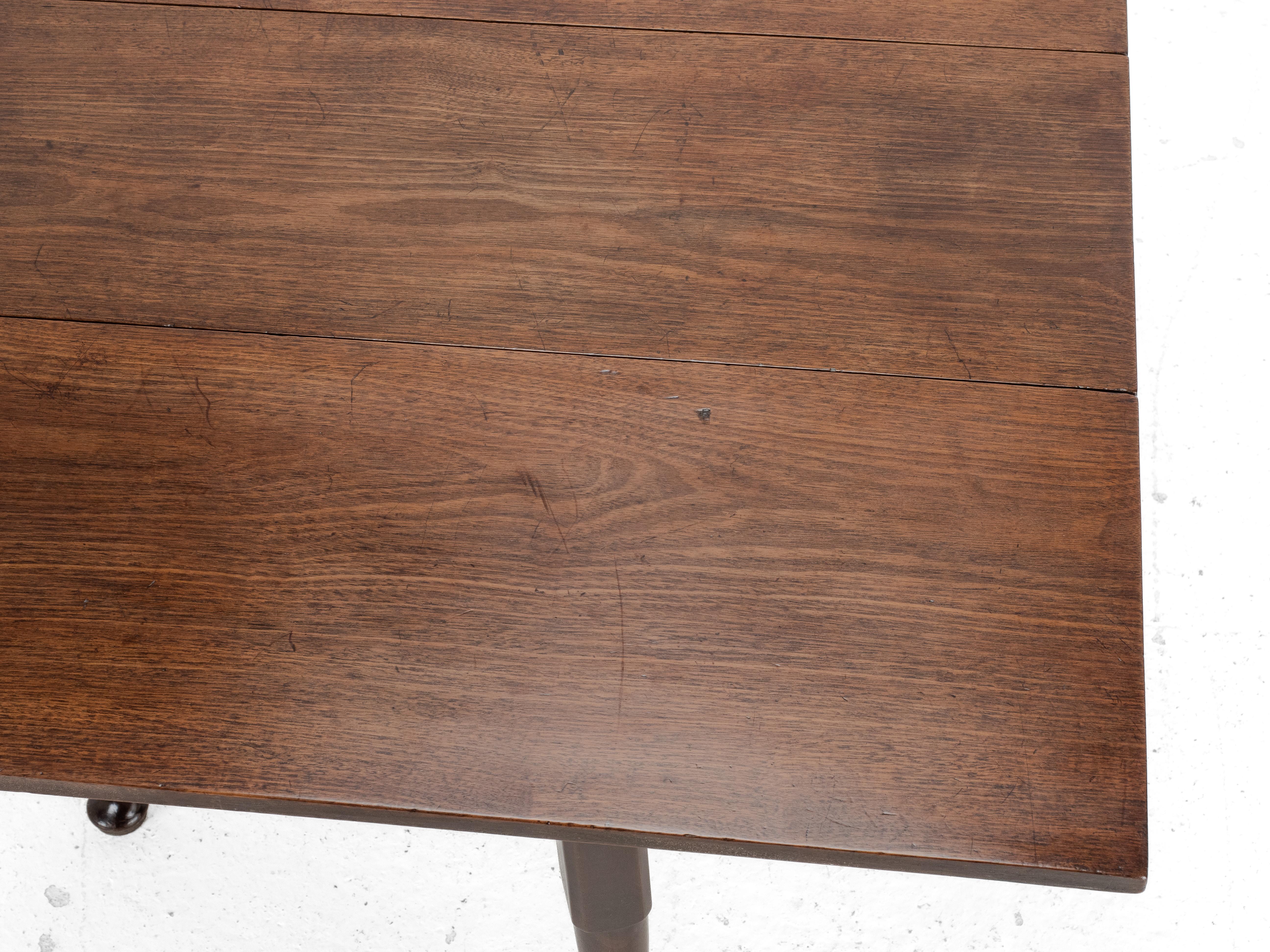 Mesa de Comedor de Caoba Jorge II con Pequeña Hoja Caída y Pie Acolchado c1740 (Georgian Side) en venta 6