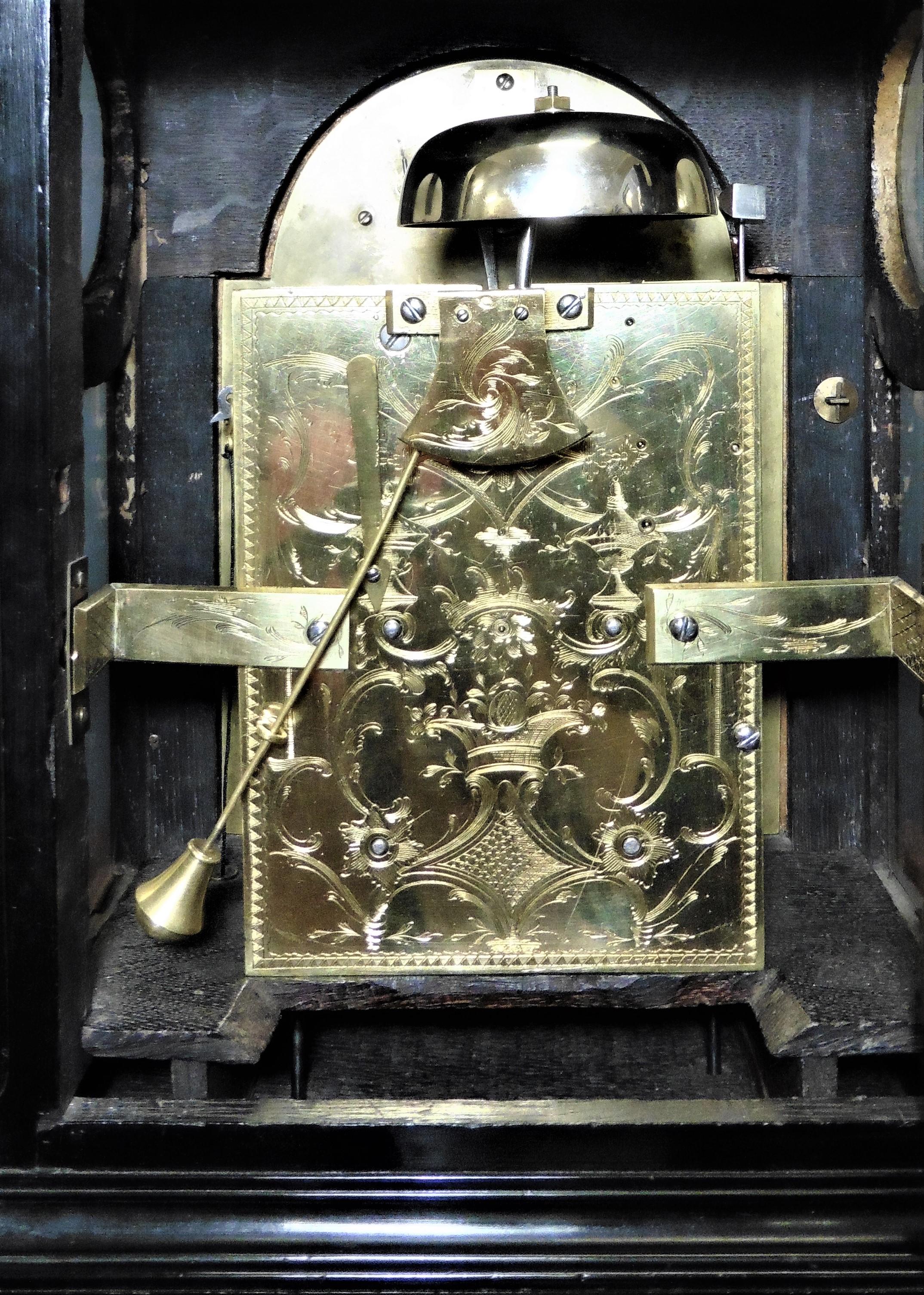 Horloge de chevalet anglaise George II en bois d'ébène de Thomas Wagstaffe, Londres en vente 2