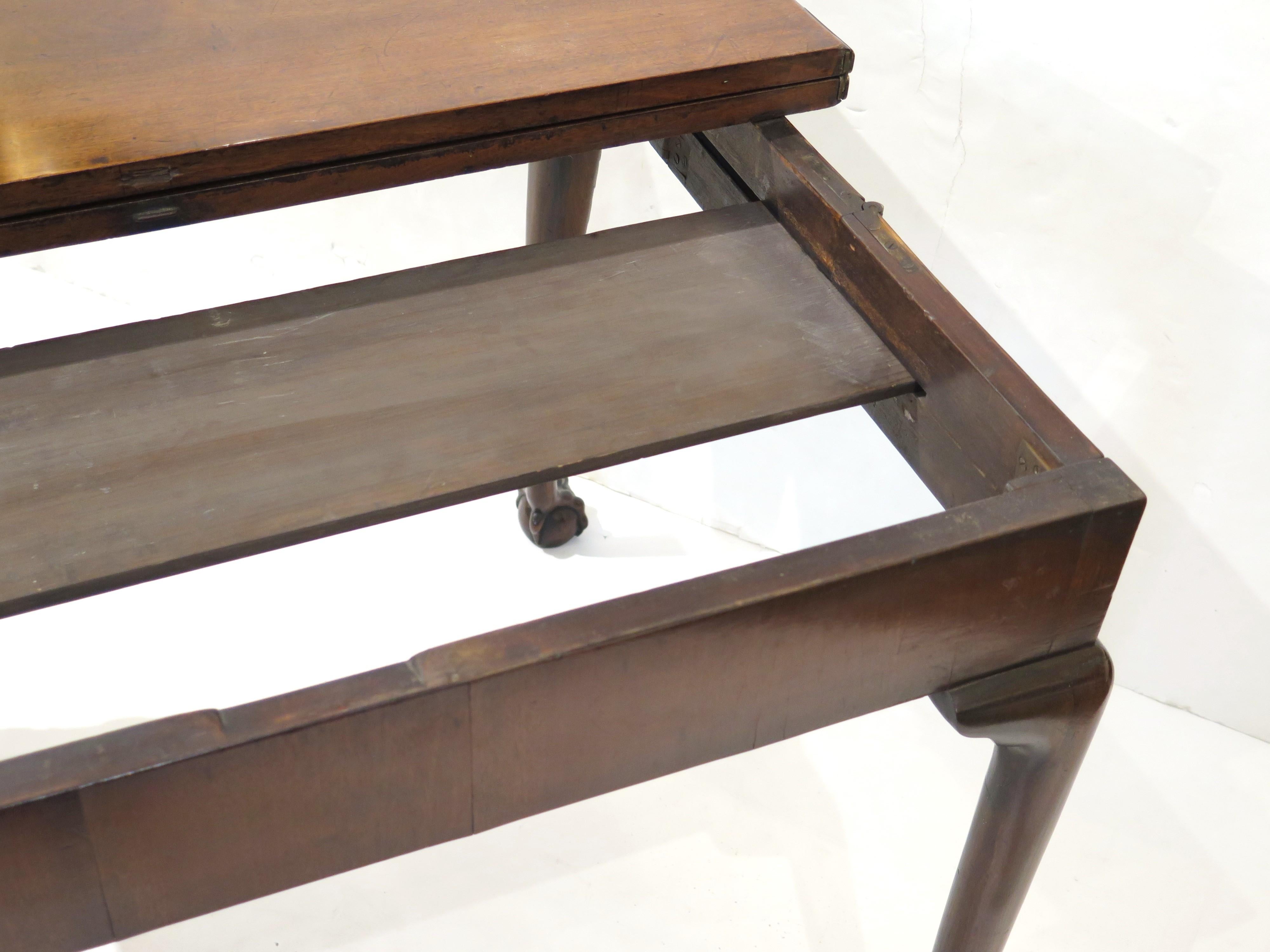 George II Mahogany Card / Tea Table with Concertina Action For Sale 8