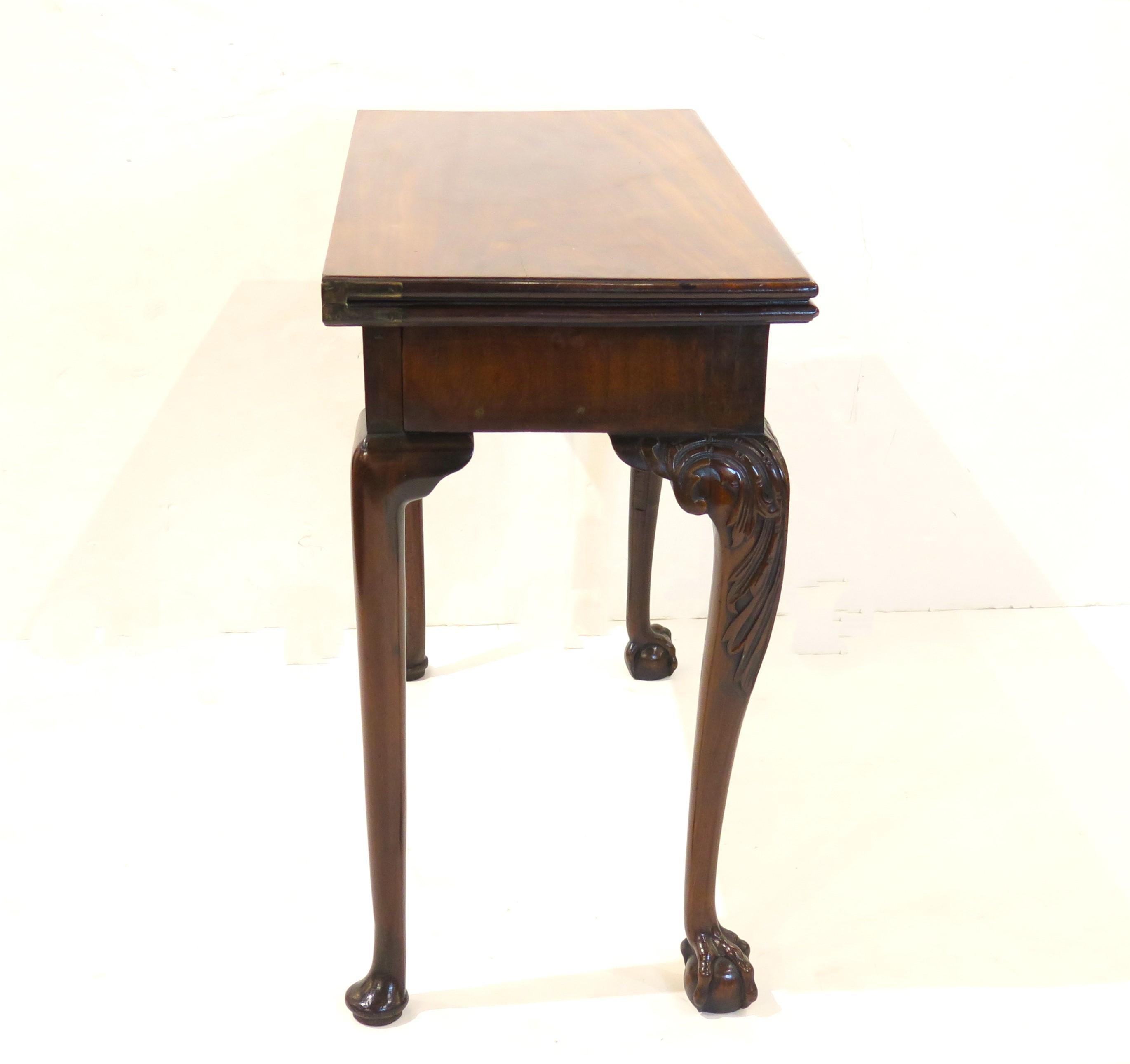 English George II Mahogany Card / Tea Table with Concertina Action For Sale