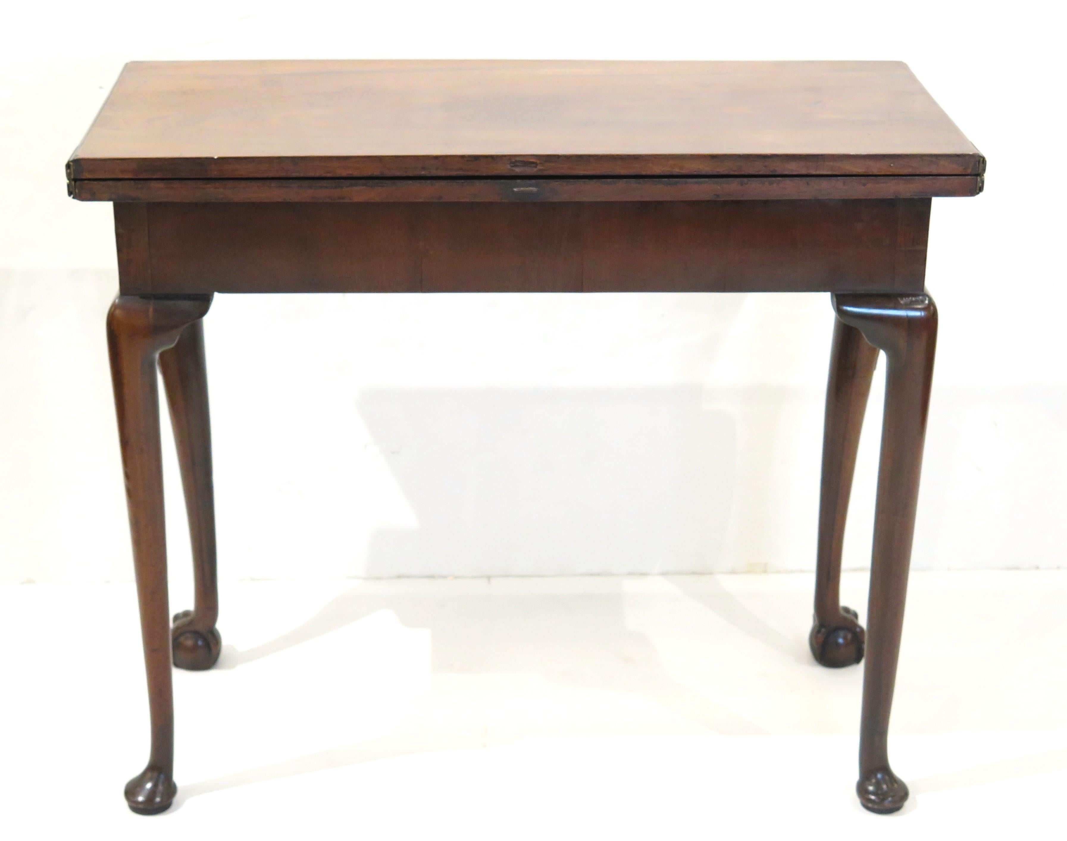 Hand-Carved George II Mahogany Card / Tea Table with Concertina Action For Sale