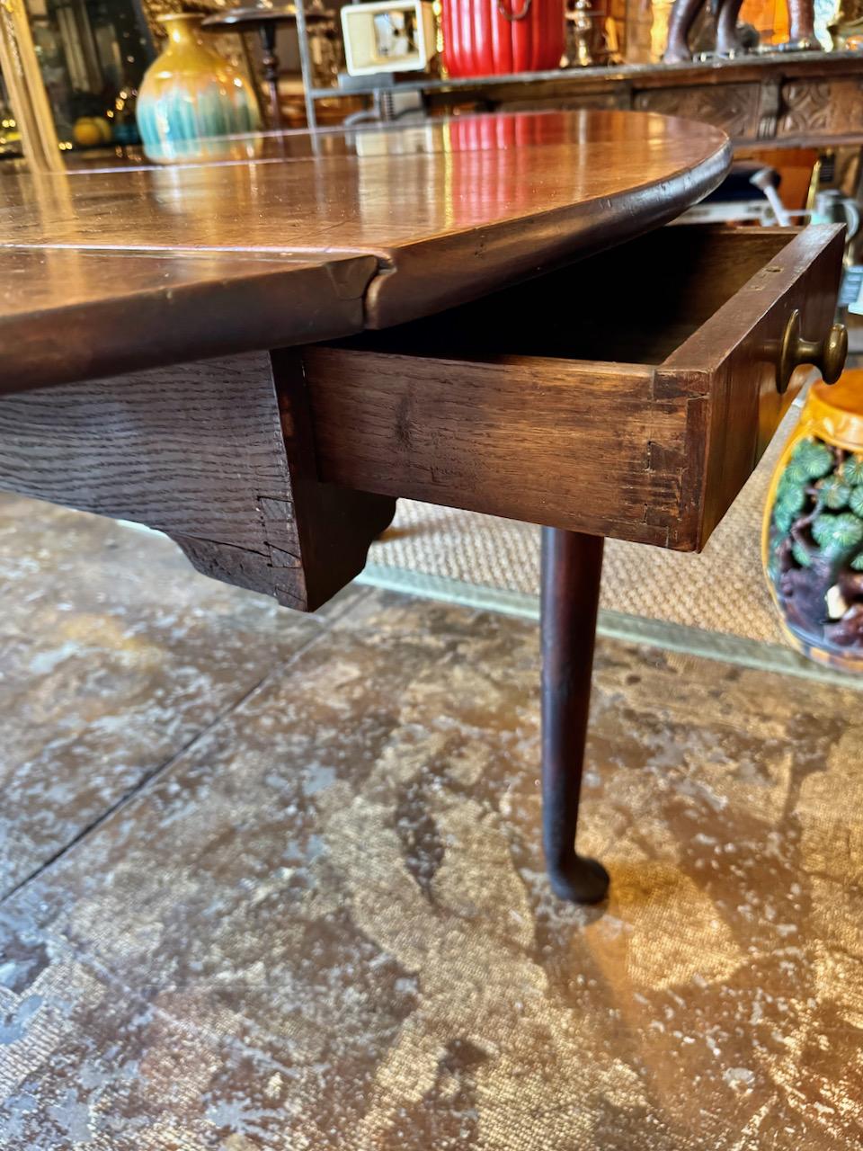George II Gateleg Dining Table For Sale 5