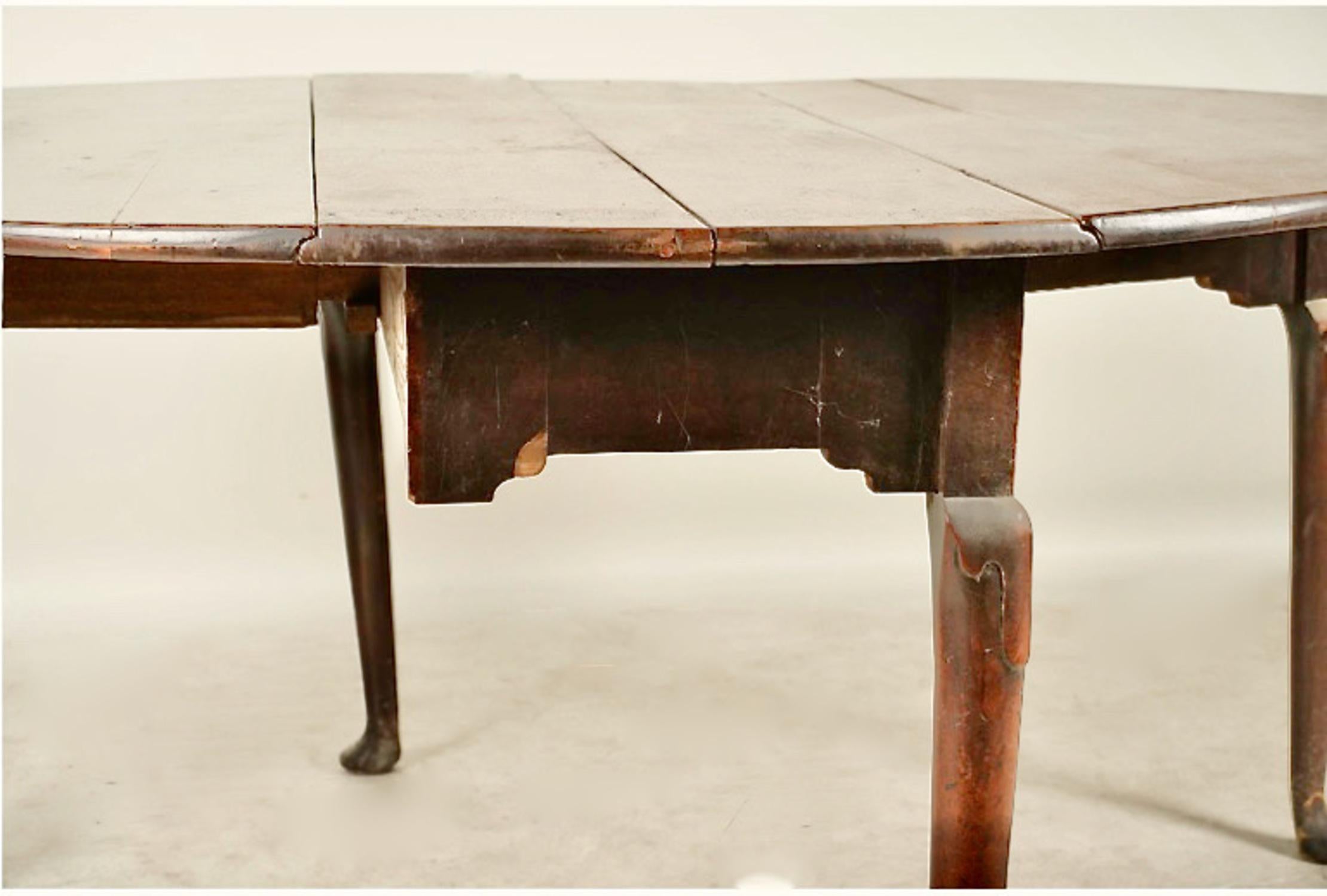 Mesa de comedor George II Gateleg siglo XVIII en venta