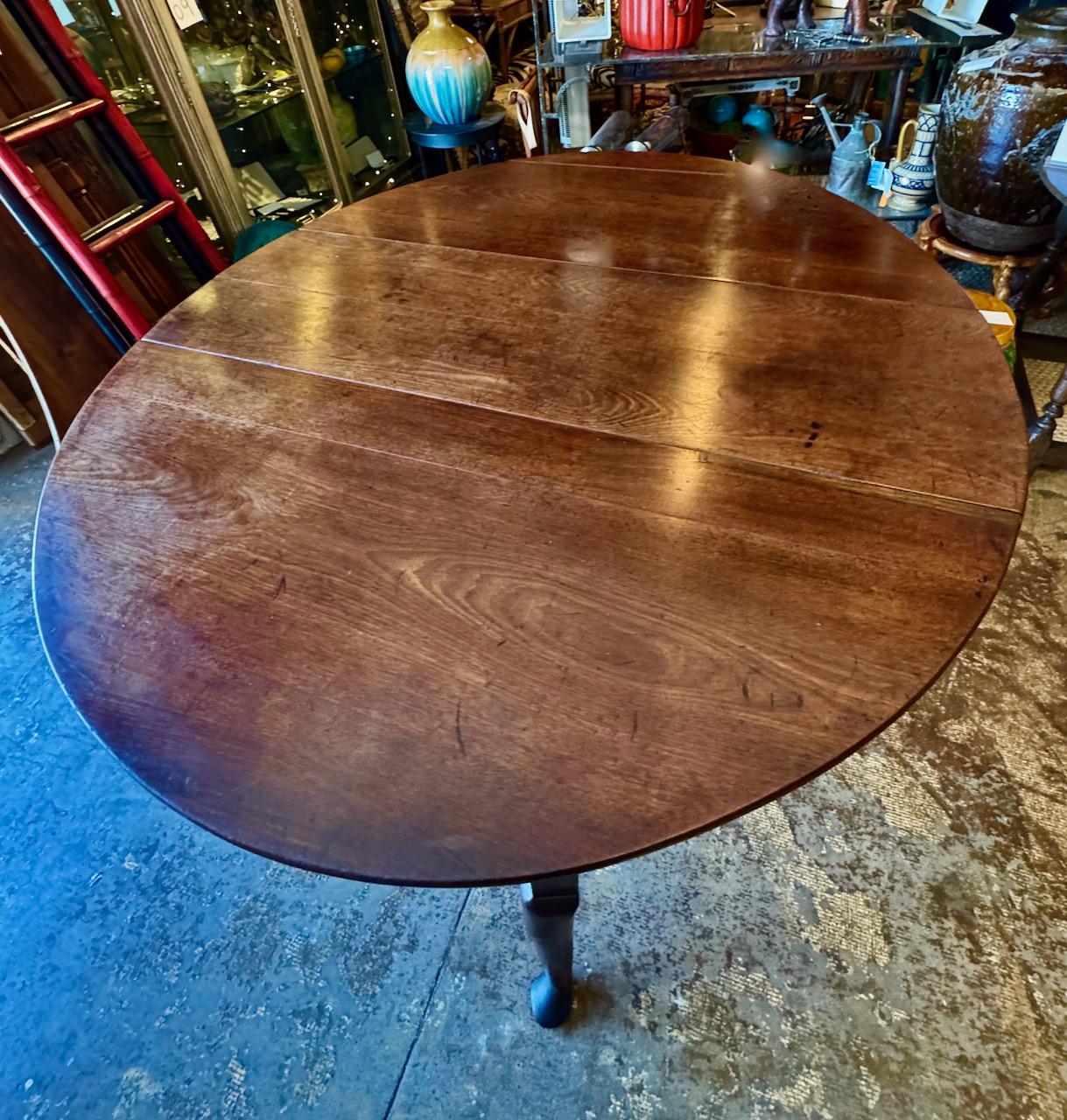 George II Gateleg Dining Table For Sale 3