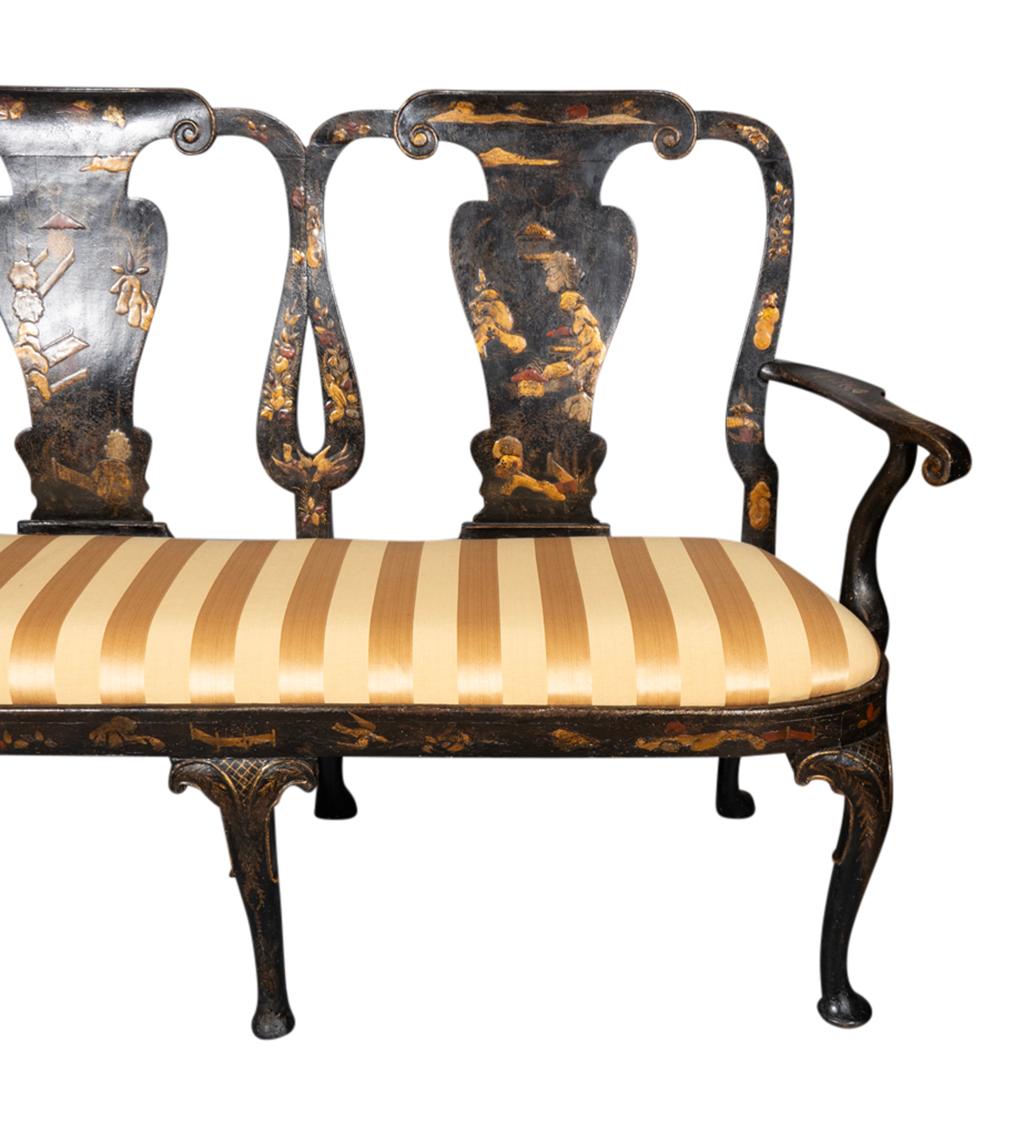Anglais Settee George II dorée et polychrome en laque japonaise en vente