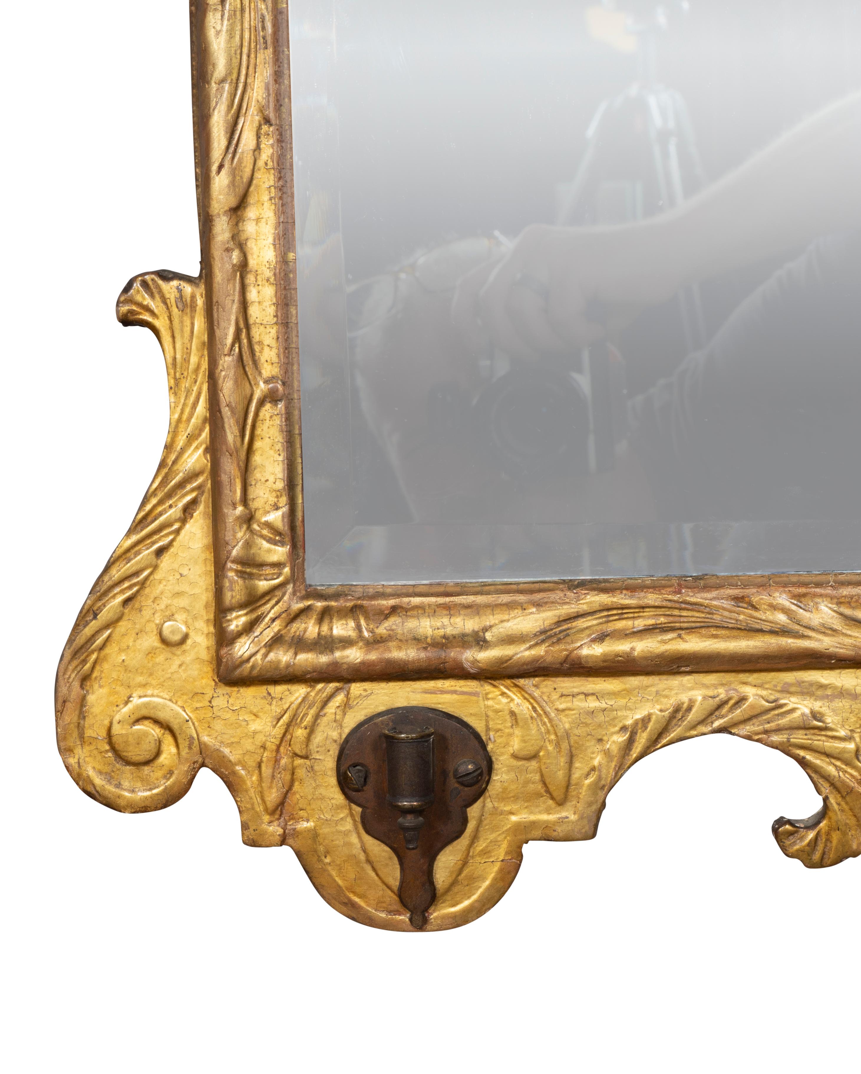 Spiegel aus vergoldetem Holz, George II. im Angebot 5