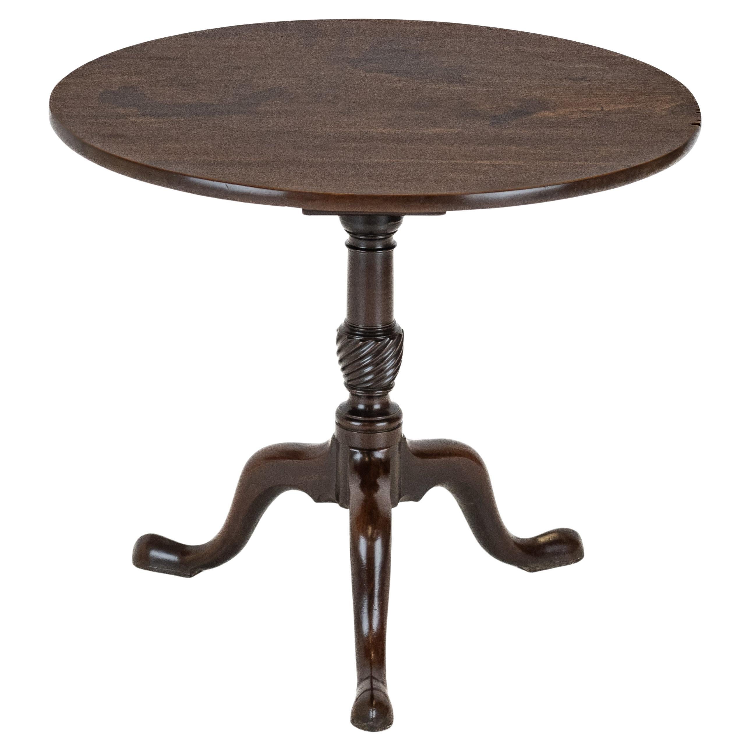 George II - III Periode Mahagoni Birdcage Tripod Supper / Wine Table Circa 1760 -