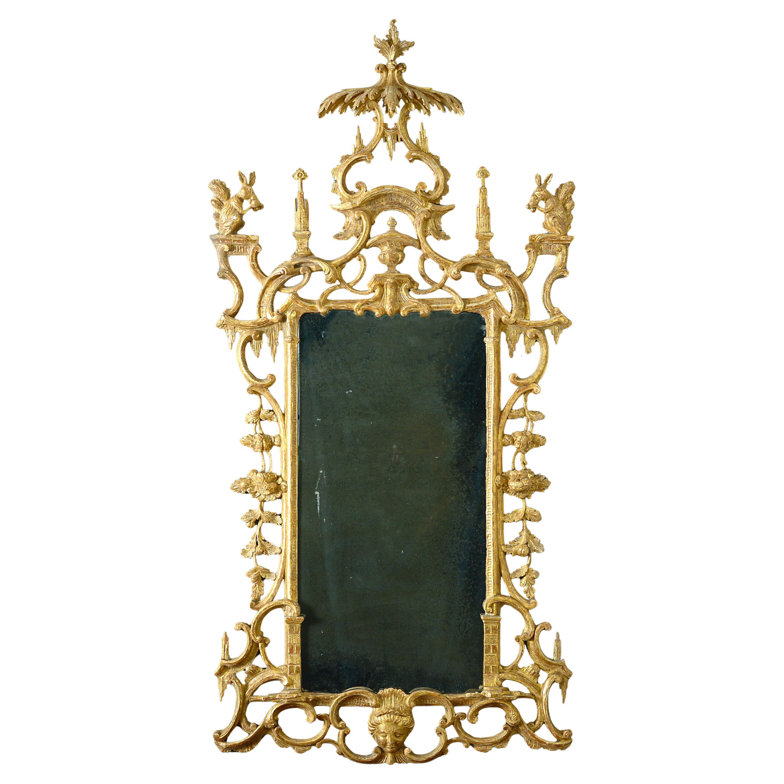 Miroir à écureuil en bois doré George II en vente