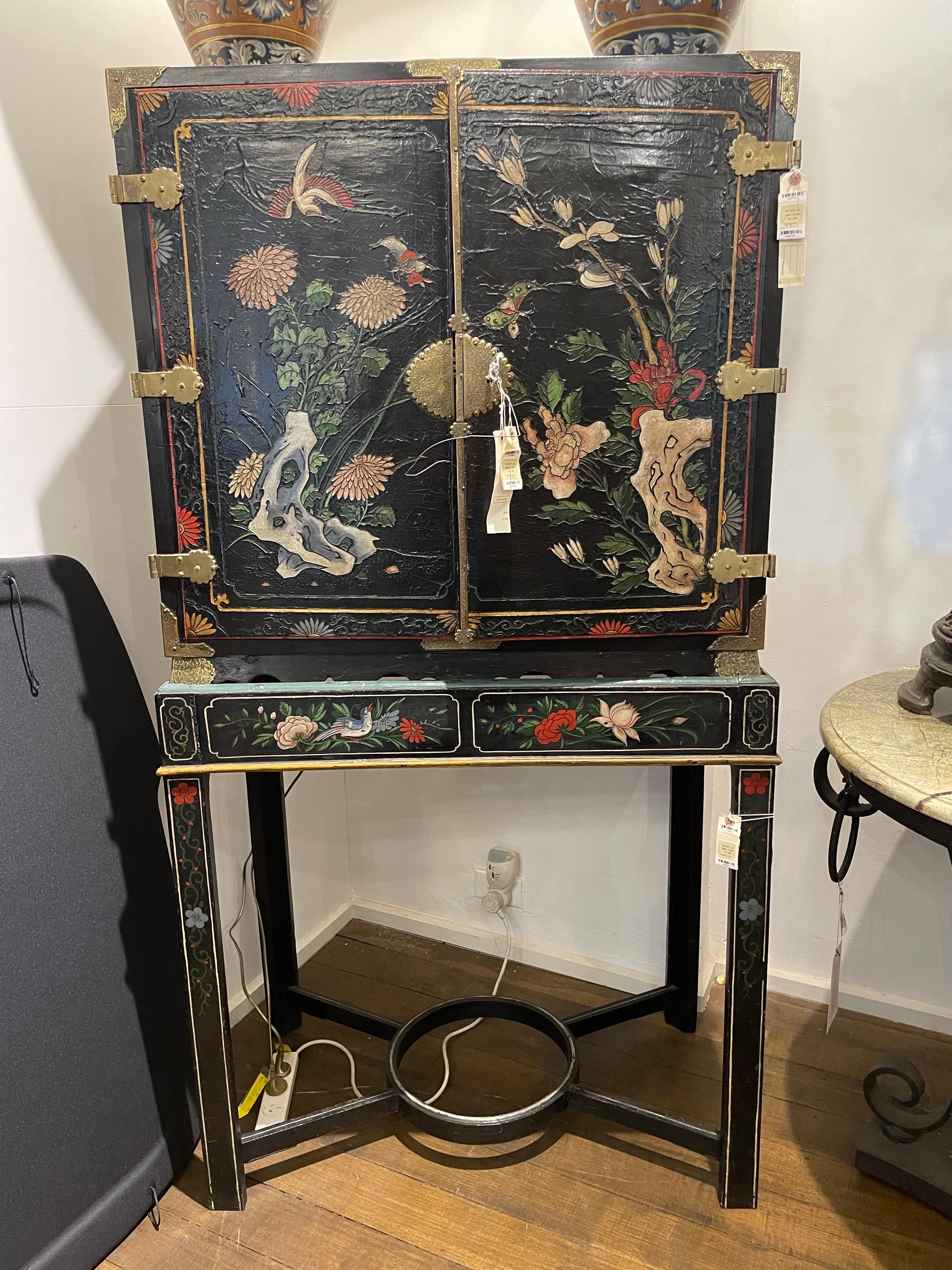 Fino al XVIII secolo Gabinetto Coromandel cinese e in ottone laccato di Giorgio II su piedistallo, XVIII secolo in vendita