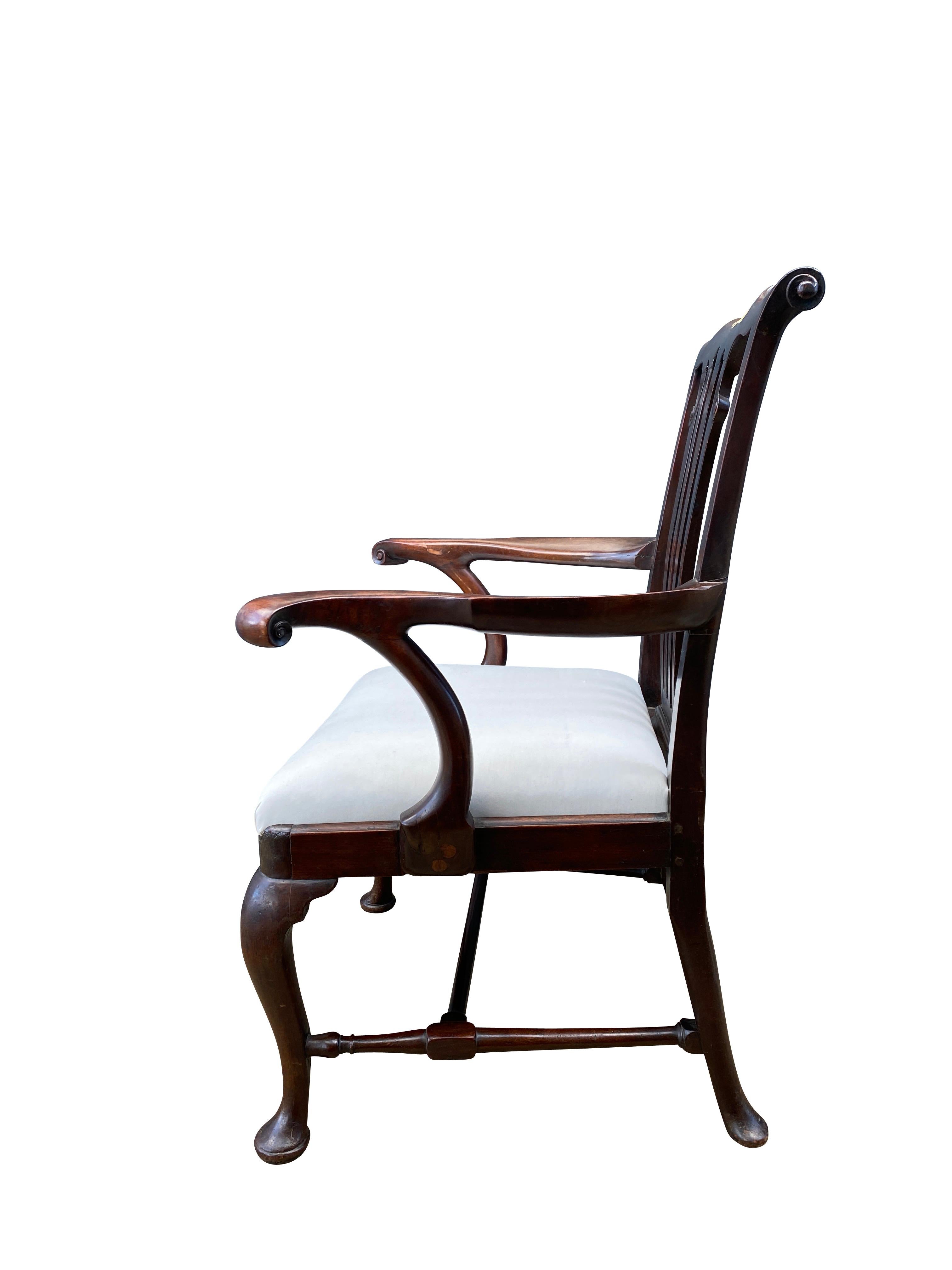 Mahagoni-Sessel aus der George-II-Periode im Zustand „Gut“ im Angebot in Essex, MA