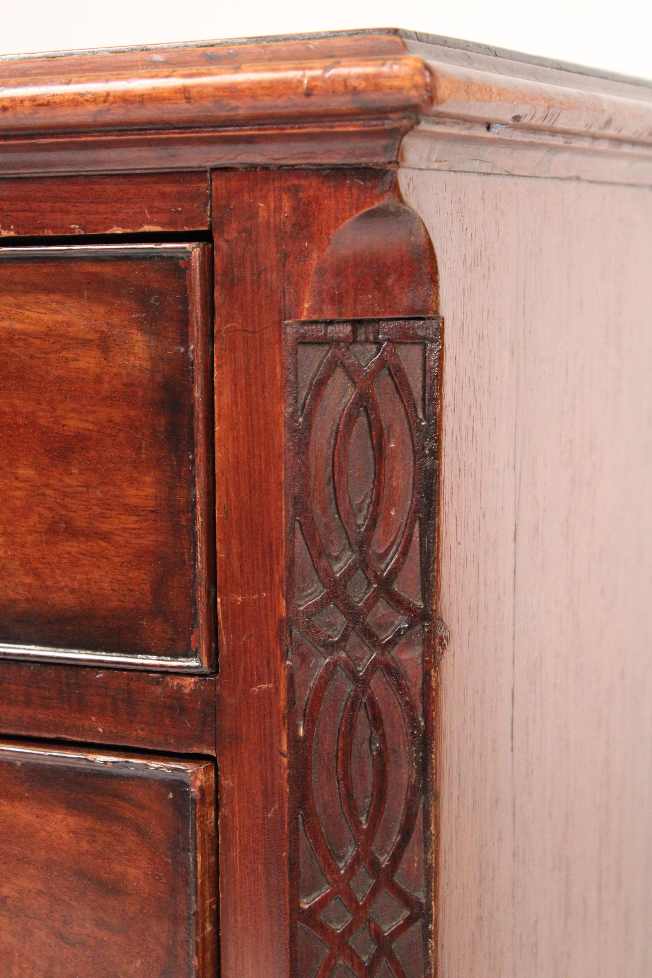 Ottone Cassapanca in mogano George II in vendita