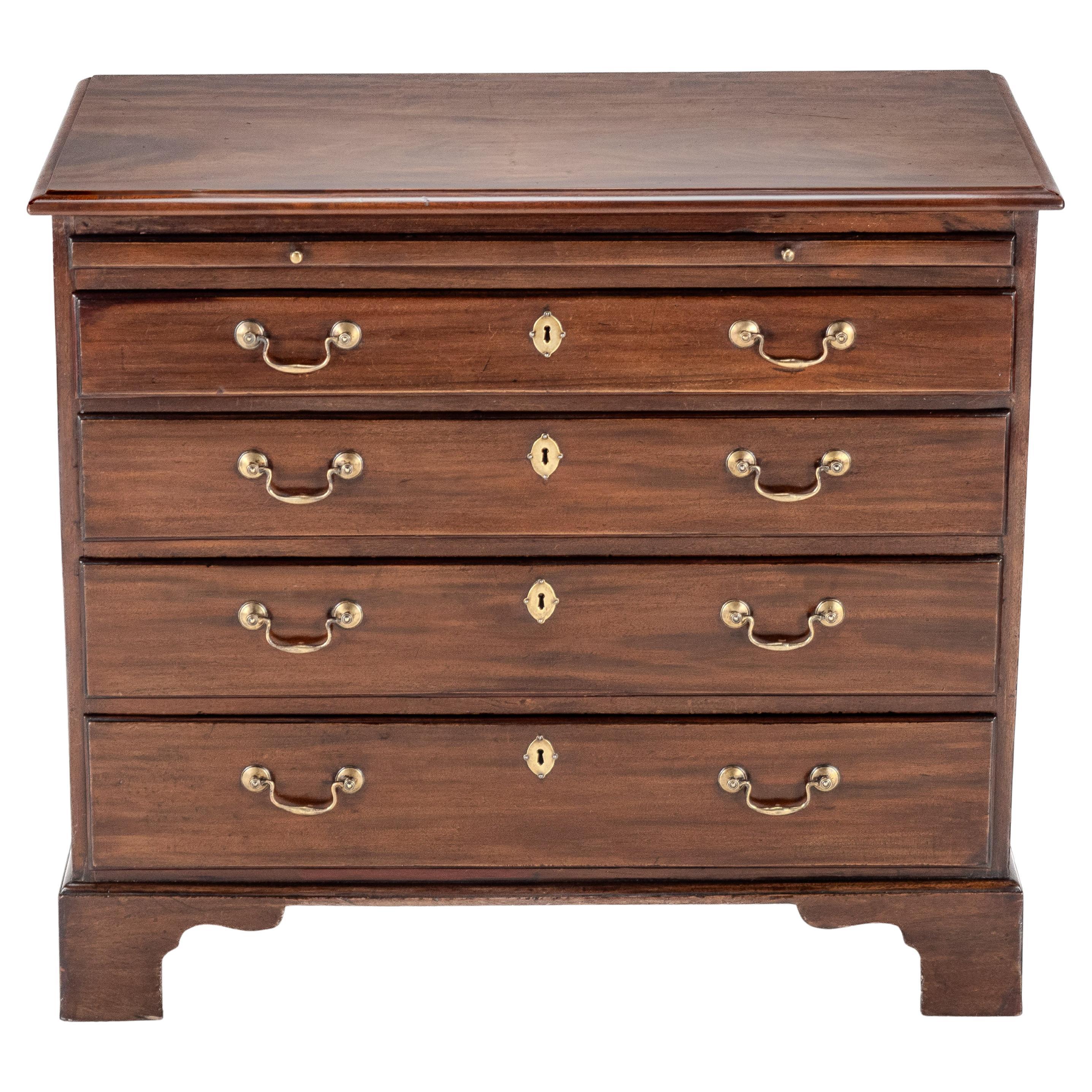 George II Mahogany Bachelors Chest of Drawers with Brushing Slide c1750 Georgian For Sale