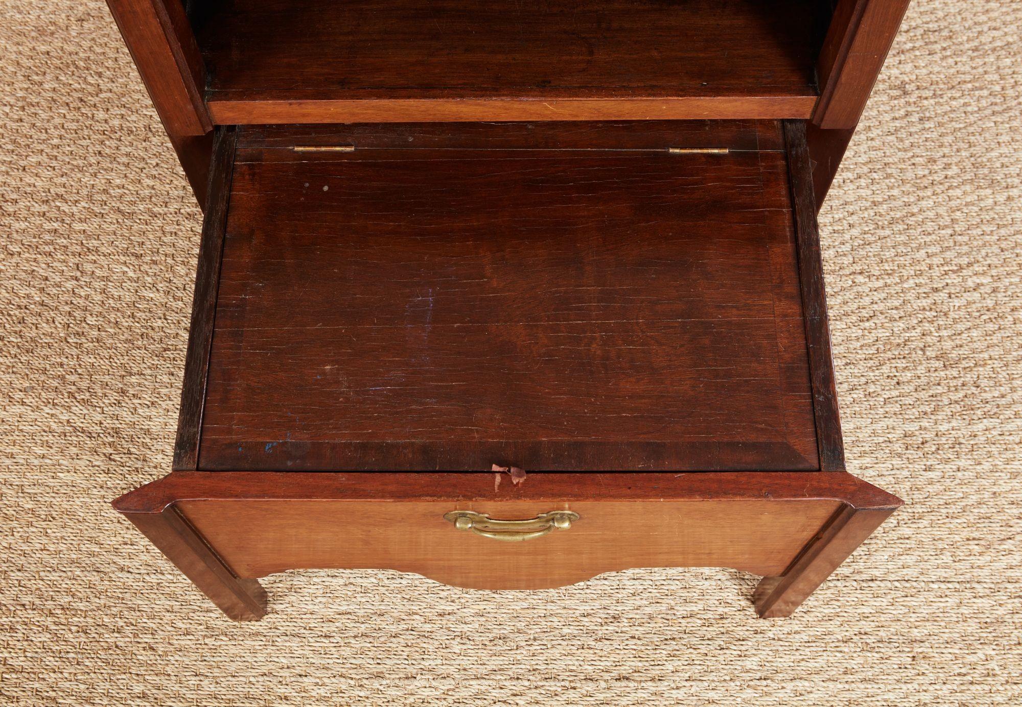George II Mahogany Bedside Cupboard For Sale 5