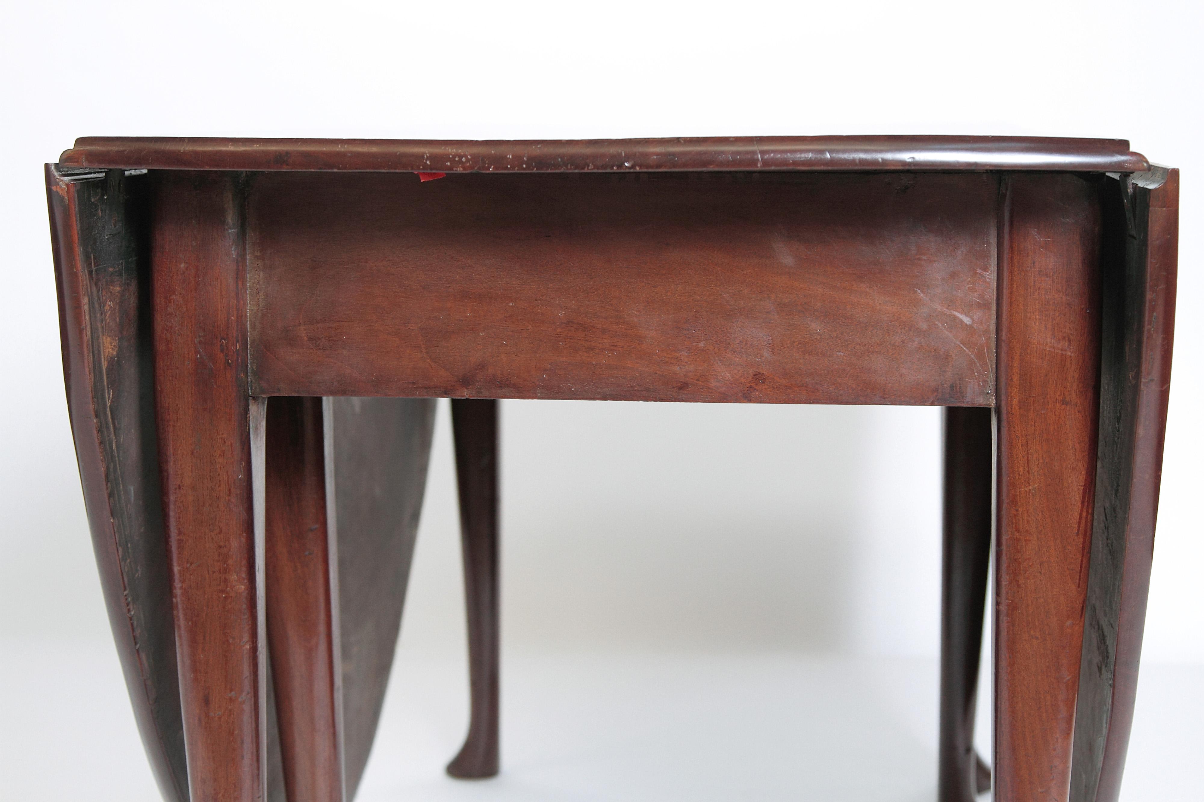 George II Mahogany Dining Table with Spanish Feet 4