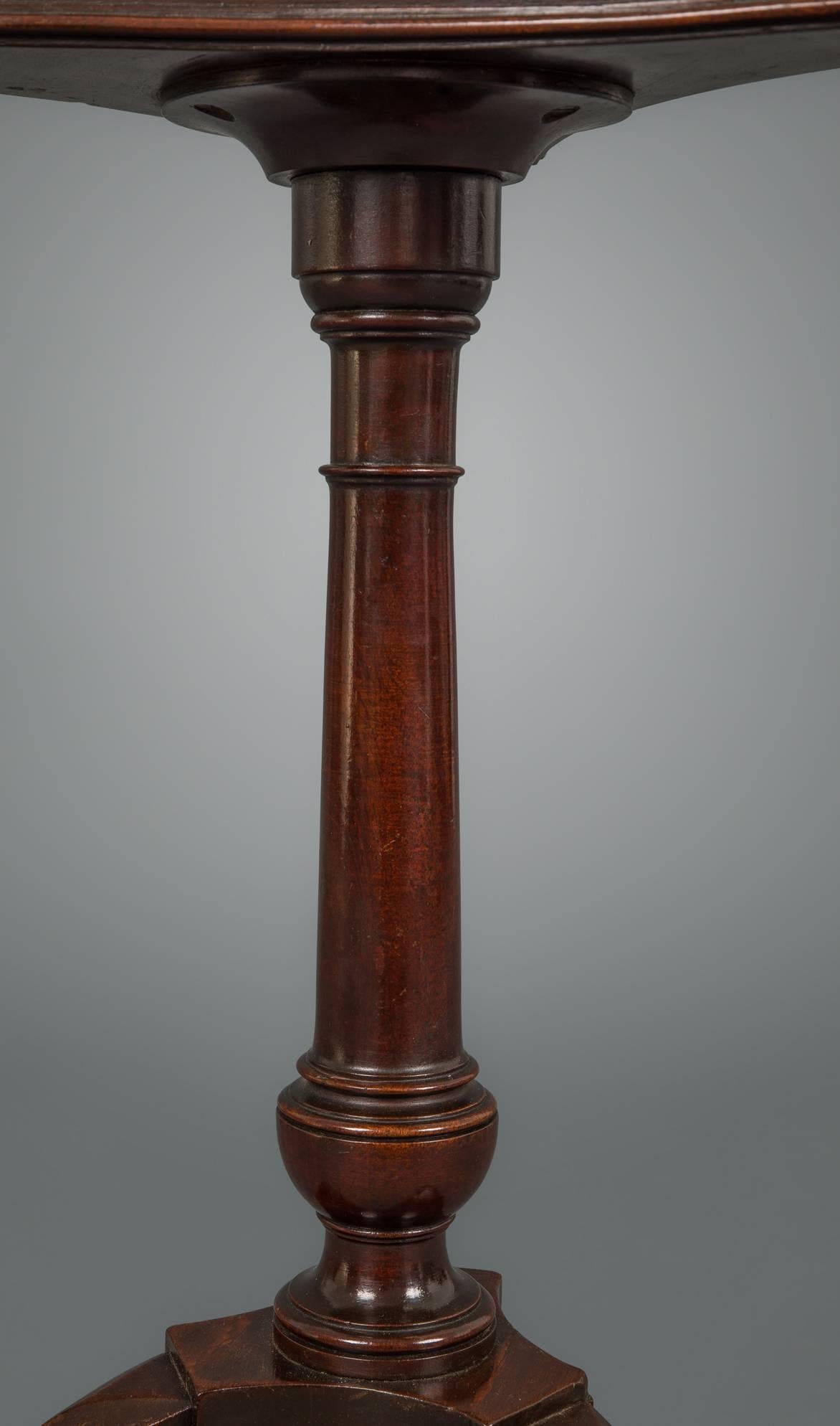 George II Mahogany Kettle Stand In Excellent Condition For Sale In New York, NY