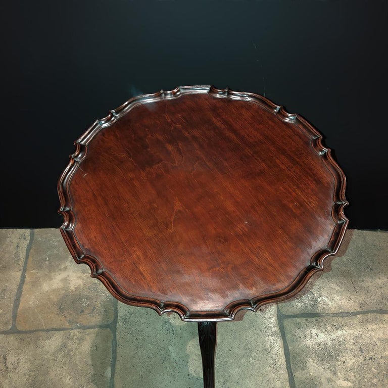 II Mahogany Scroll Foot Pie Crust Table For Sale at 1stDibs