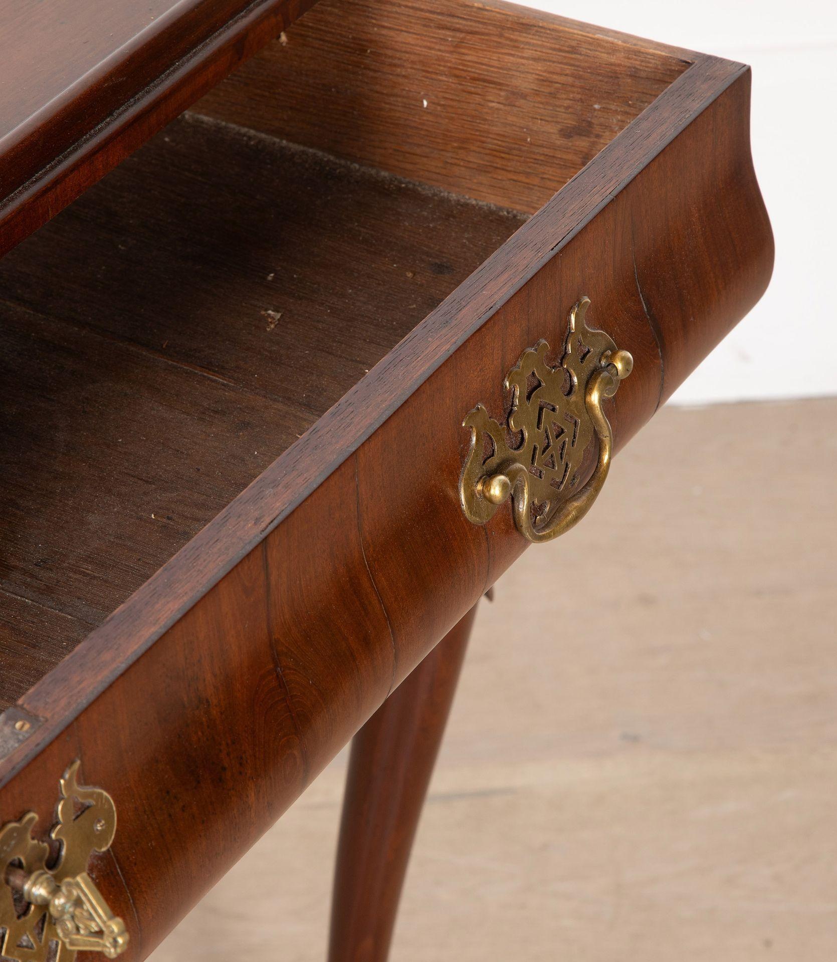 Table d'appoint George II en acajou à plateau en vente 5