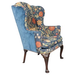 Sedie Wingback in Wood
