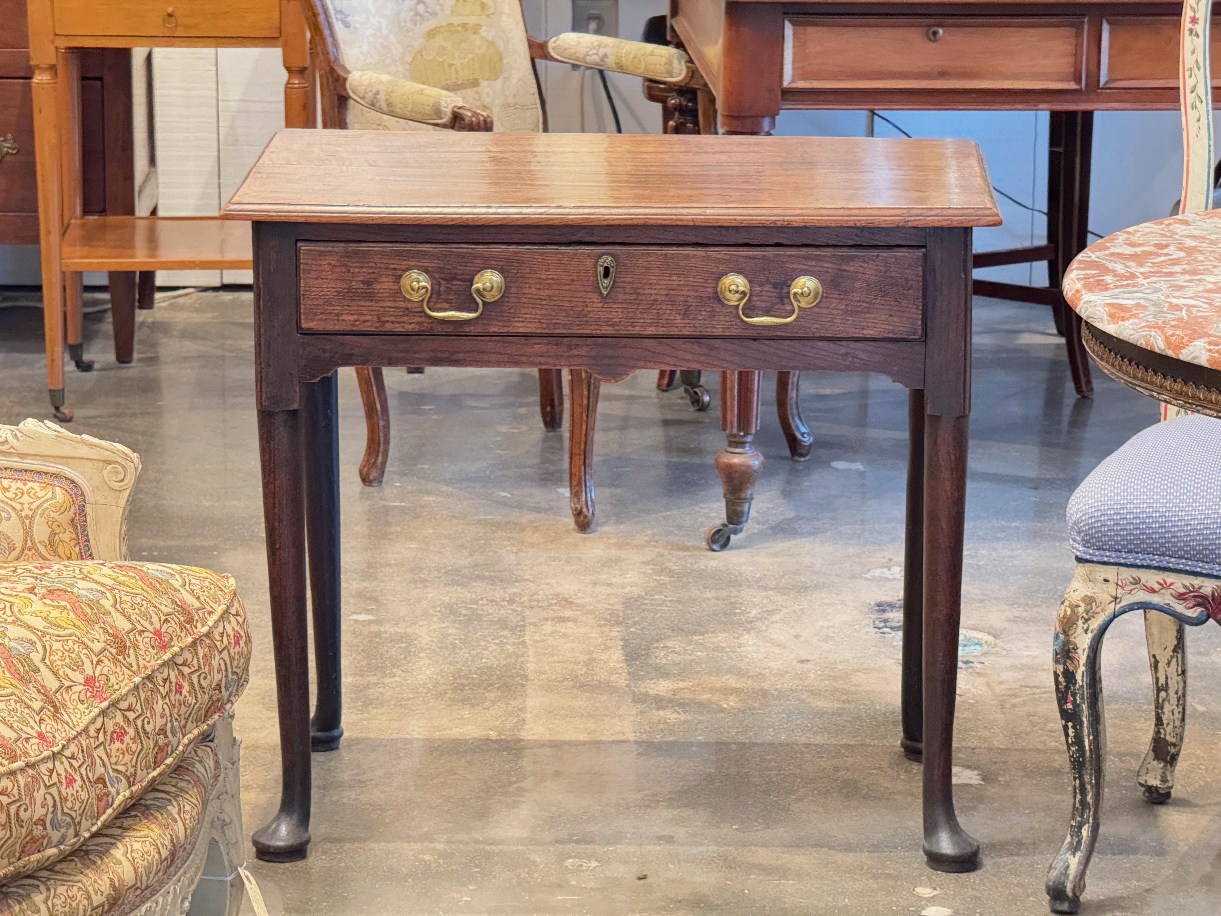 Britannique Table d'appoint en Oak George II en vente