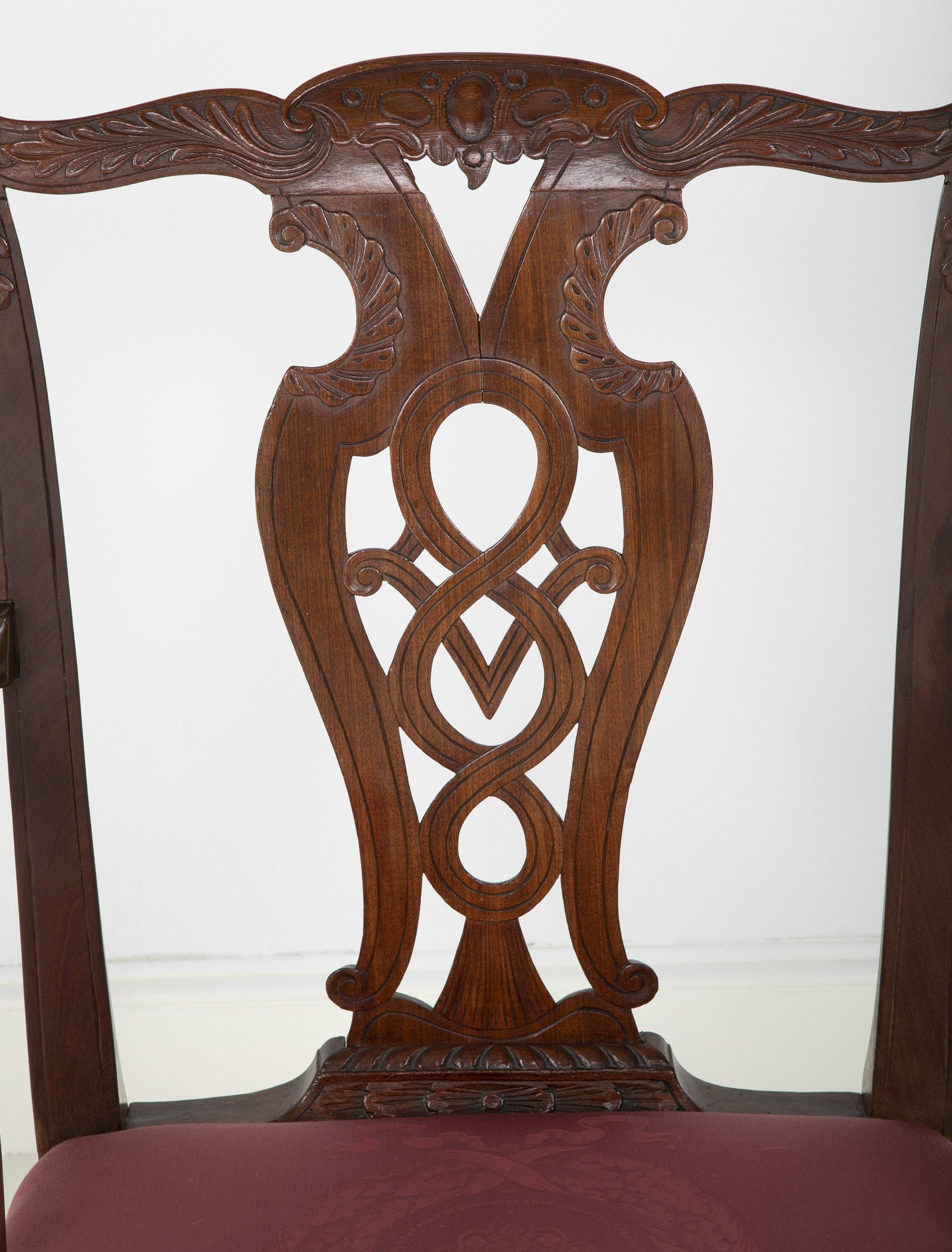 Geschnitzter Sessel aus Padouk-Holz aus der Zeit Georgs II. im Angebot 3