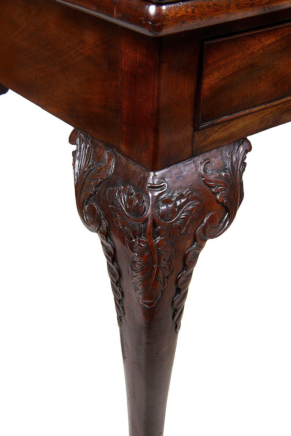 18th Century George II period Mahogany card table For Sale