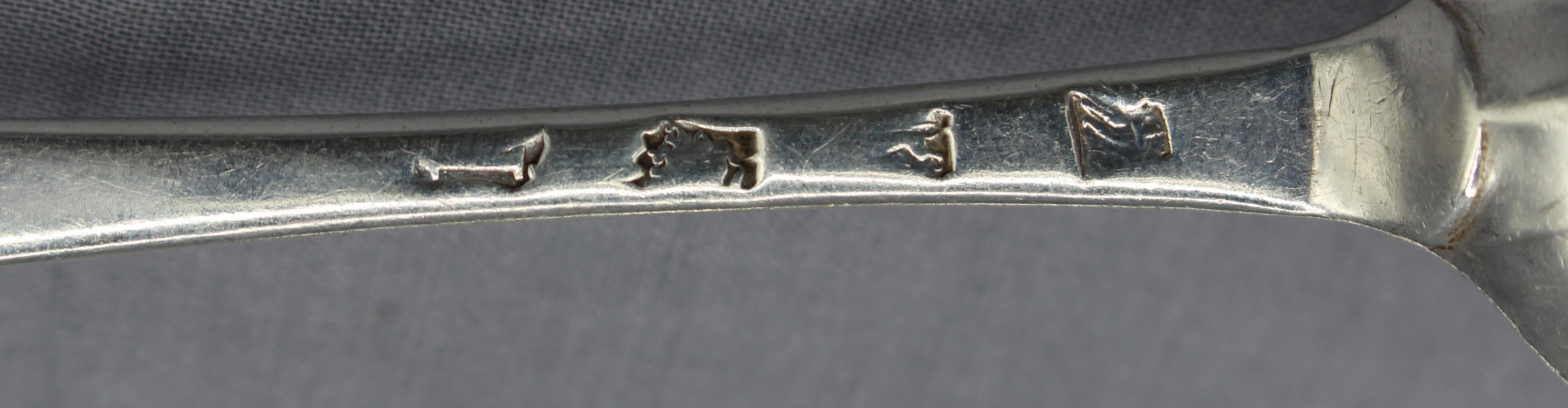 George II Period Pair of Hanoverian Pattern Sterling Silver Tablespoons In Good Condition For Sale In Chapel Hill, NC