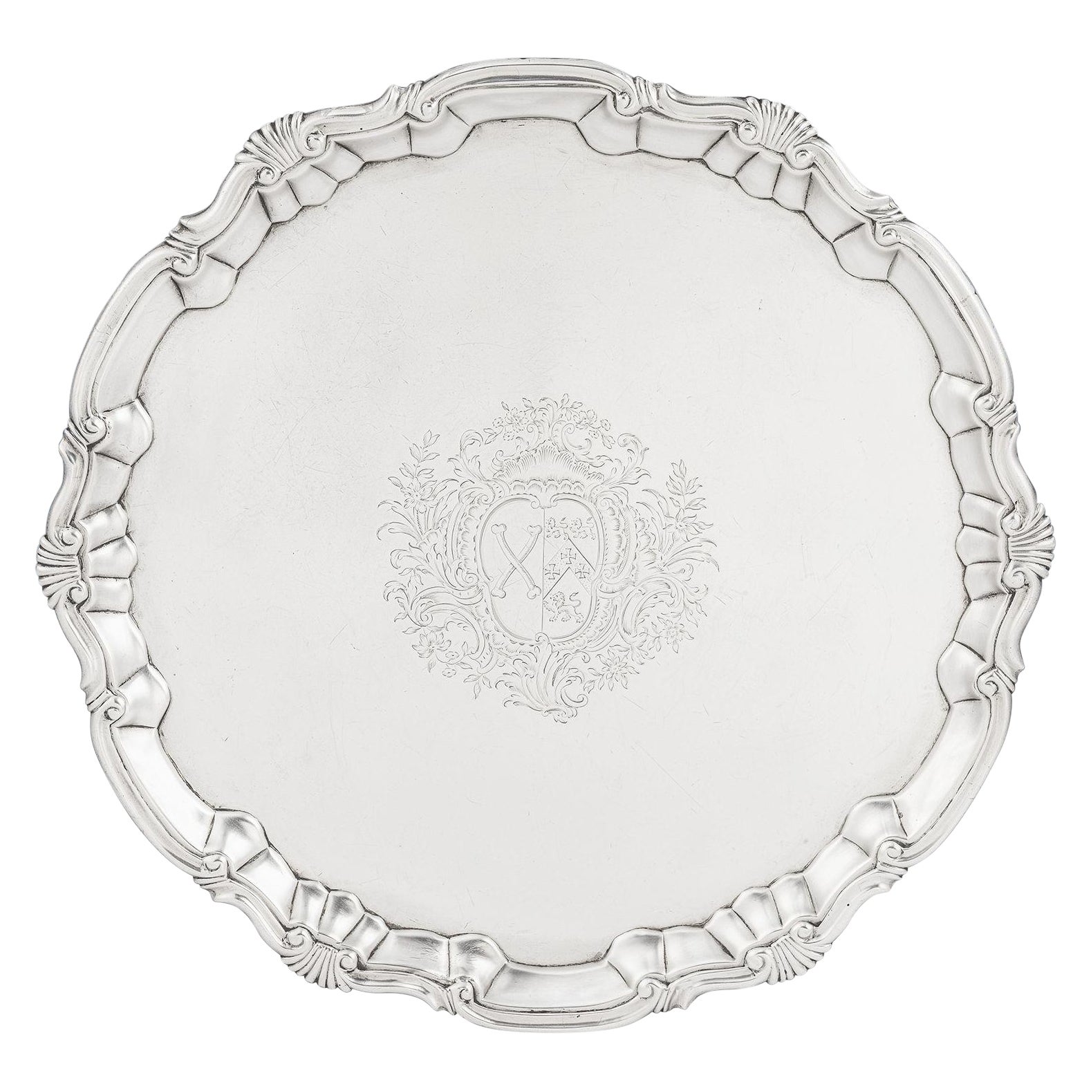 Salver di Giorgio II realizzato a Londra da William Peaston, 1752