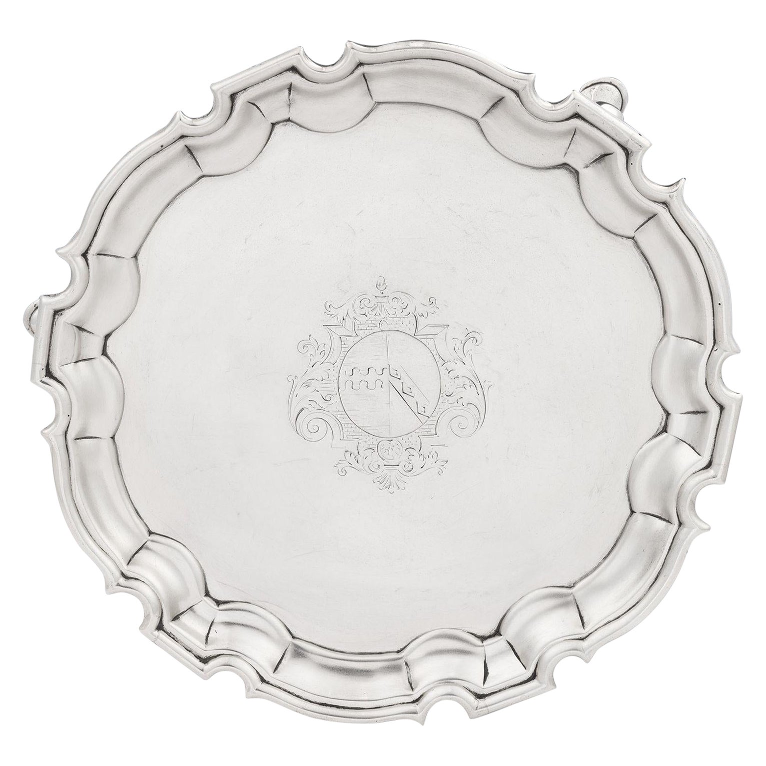 Salver di Giorgio II realizzato a Londra nel 1734 da George Hindmarsh